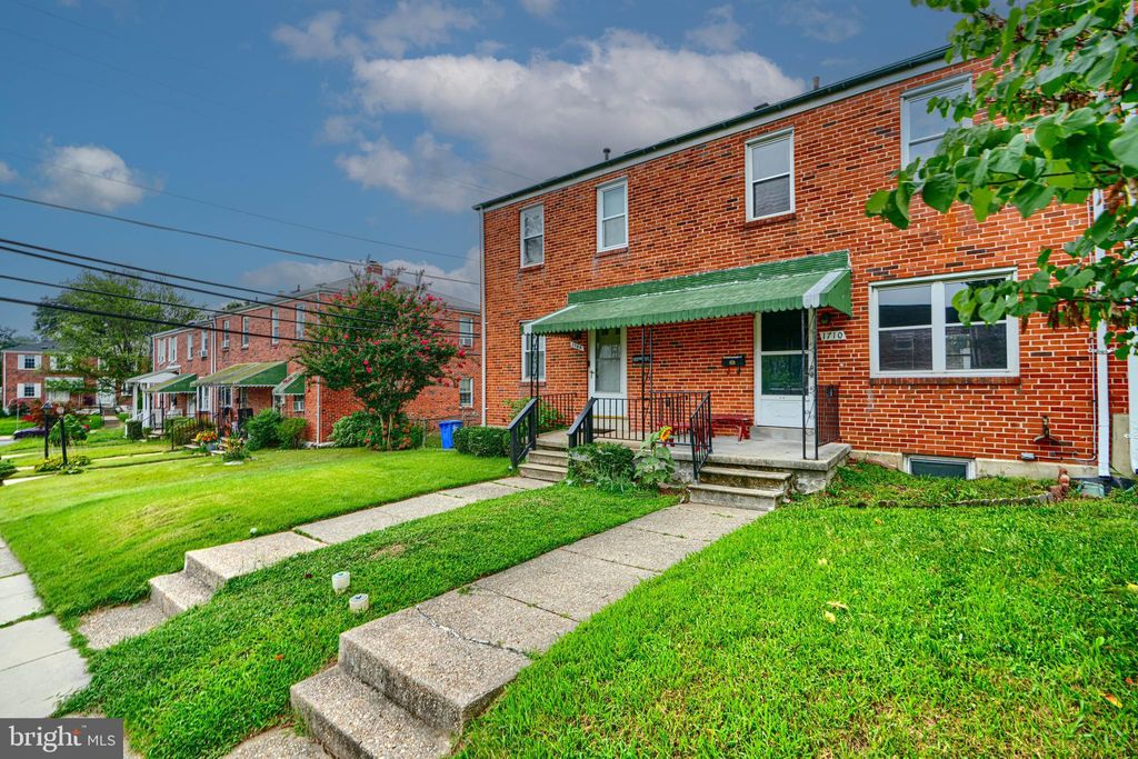 Photo of 1710 White Oak Ave, PARKVILLE, MD 21234 (MLS # MDBC2141720)