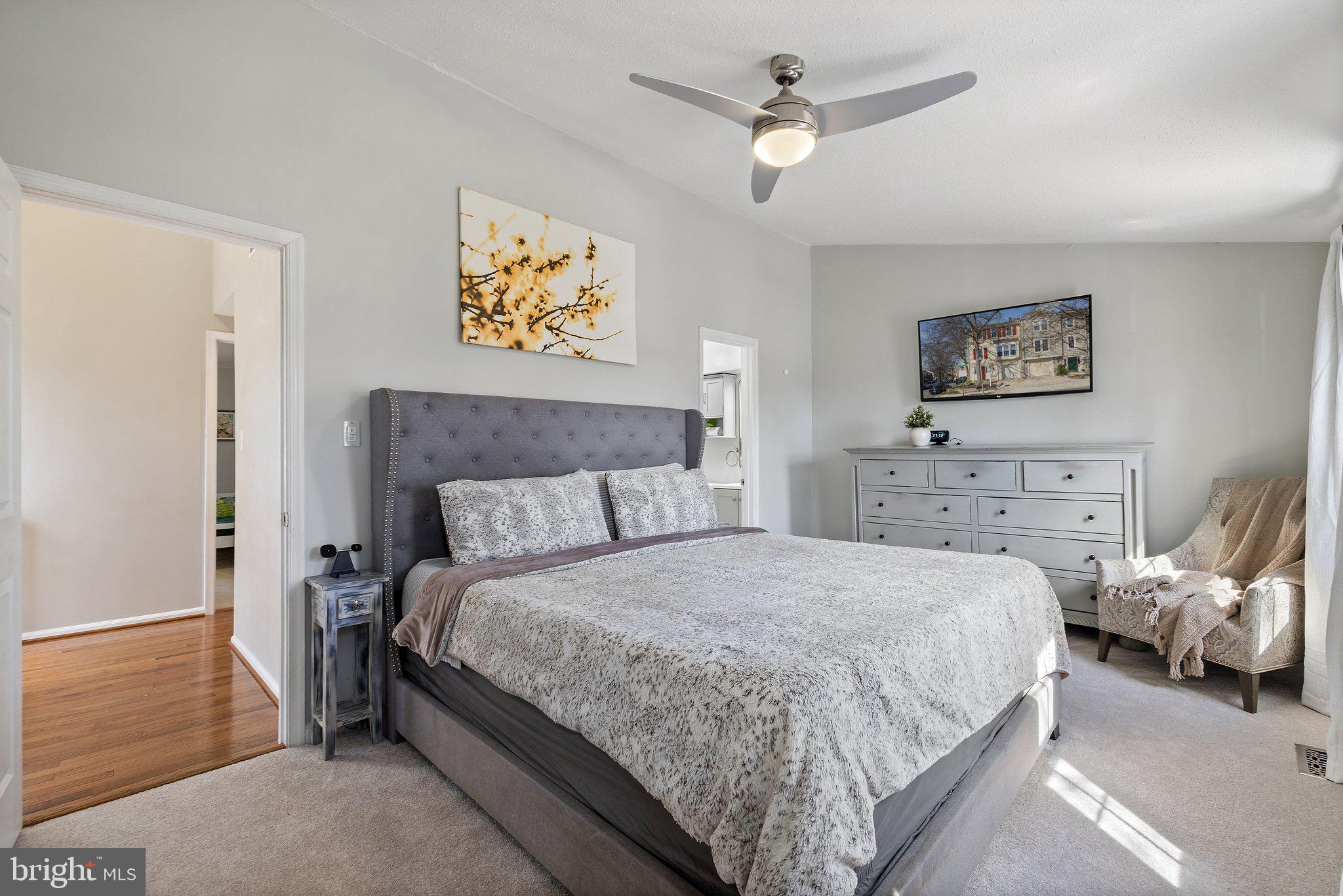 CAMERON KNOLLS - Residential