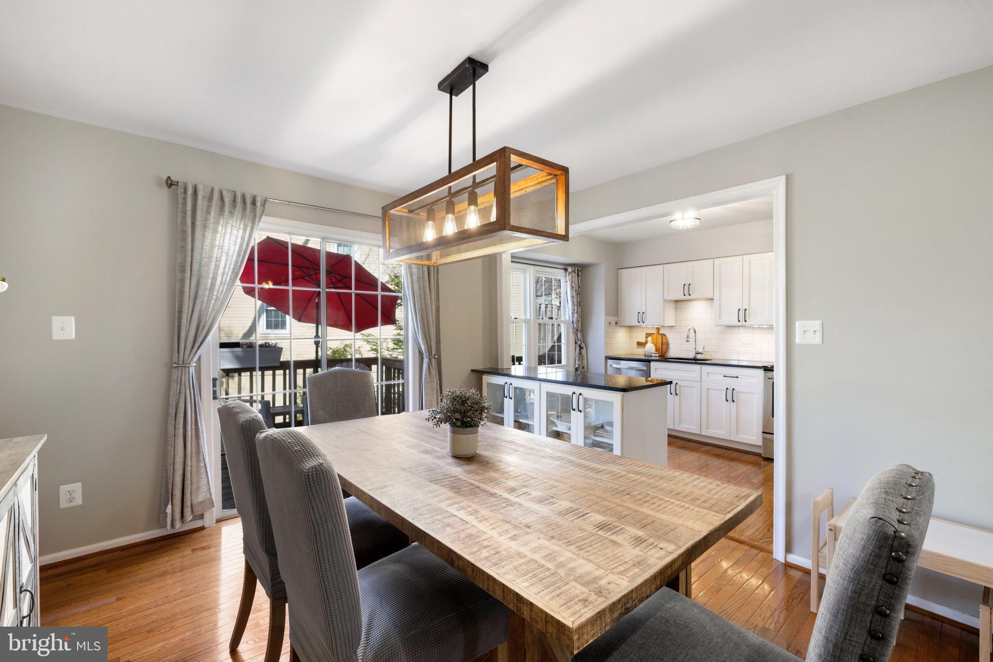 CAMERON KNOLLS - Residential