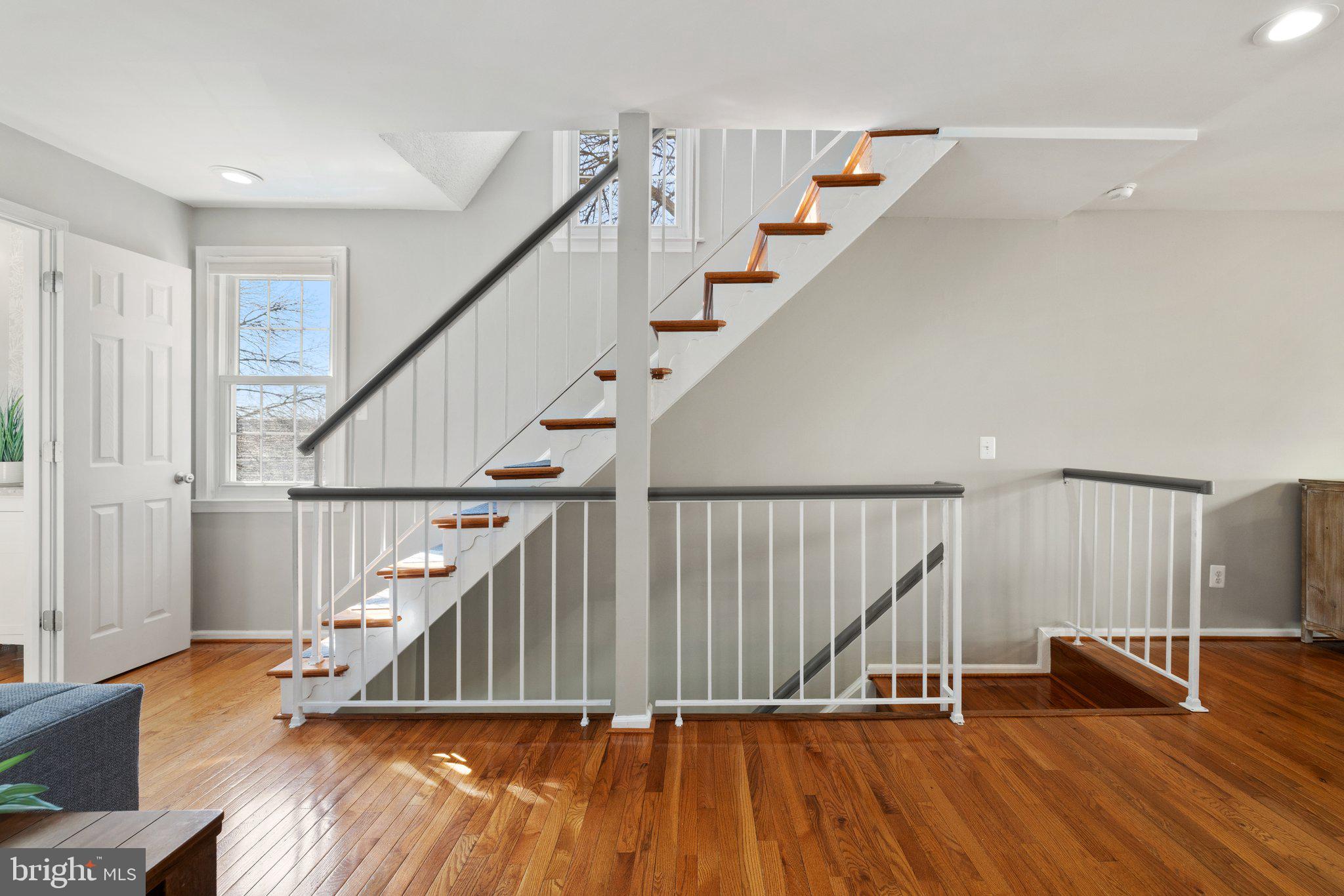 CAMERON KNOLLS - Residential