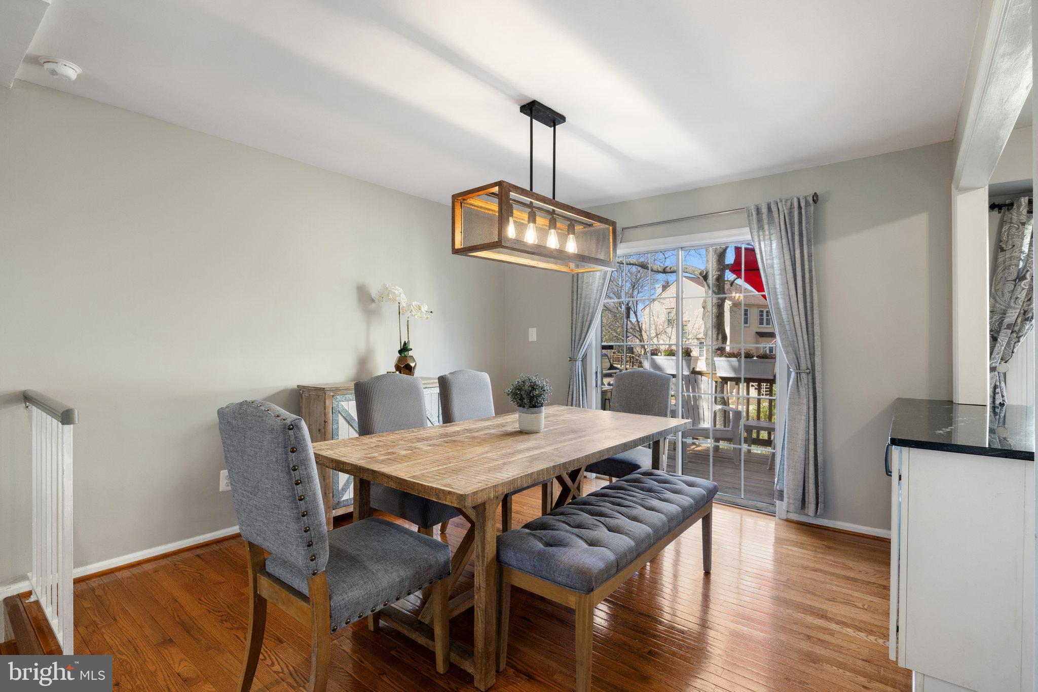 CAMERON KNOLLS - Residential