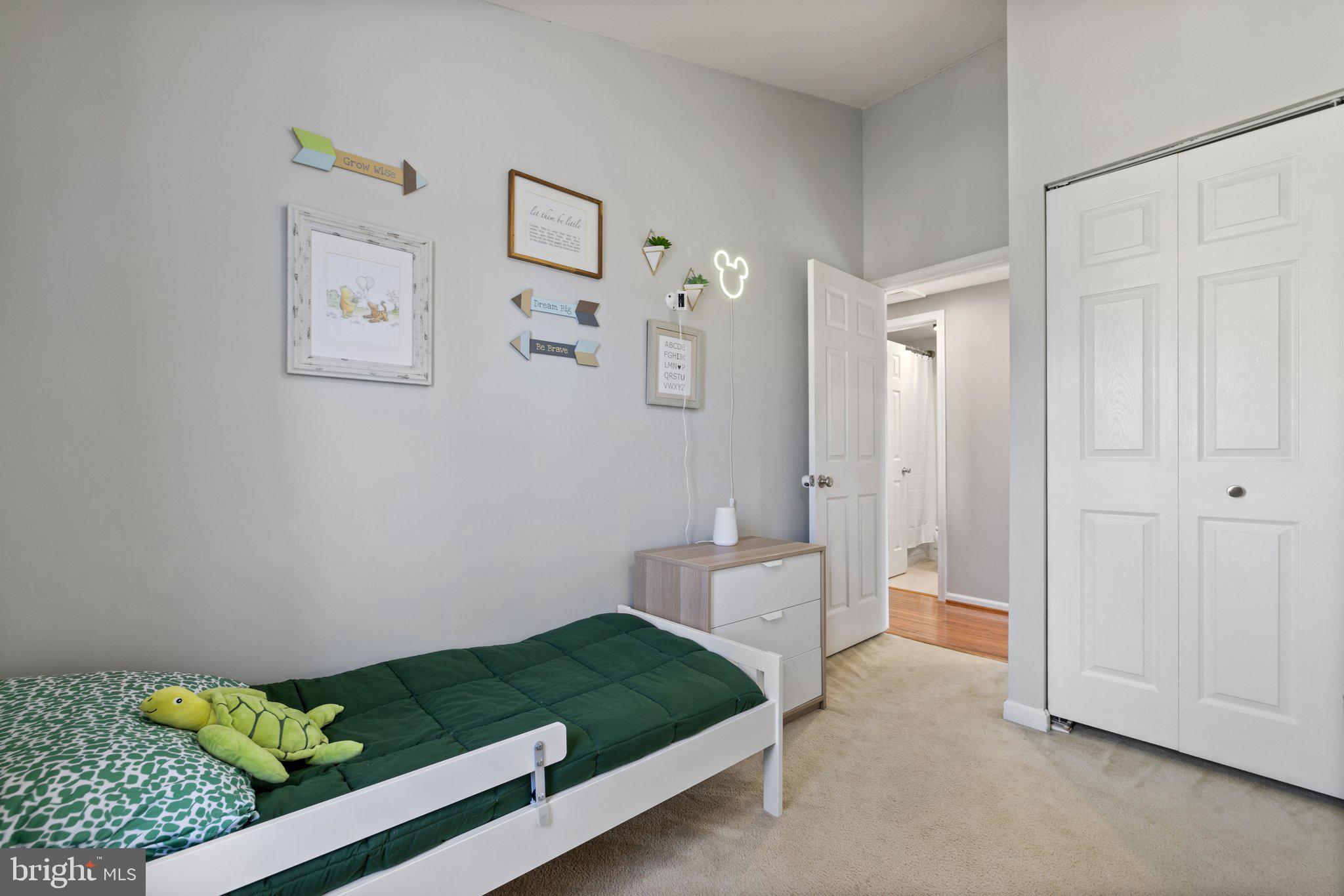 CAMERON KNOLLS - Residential