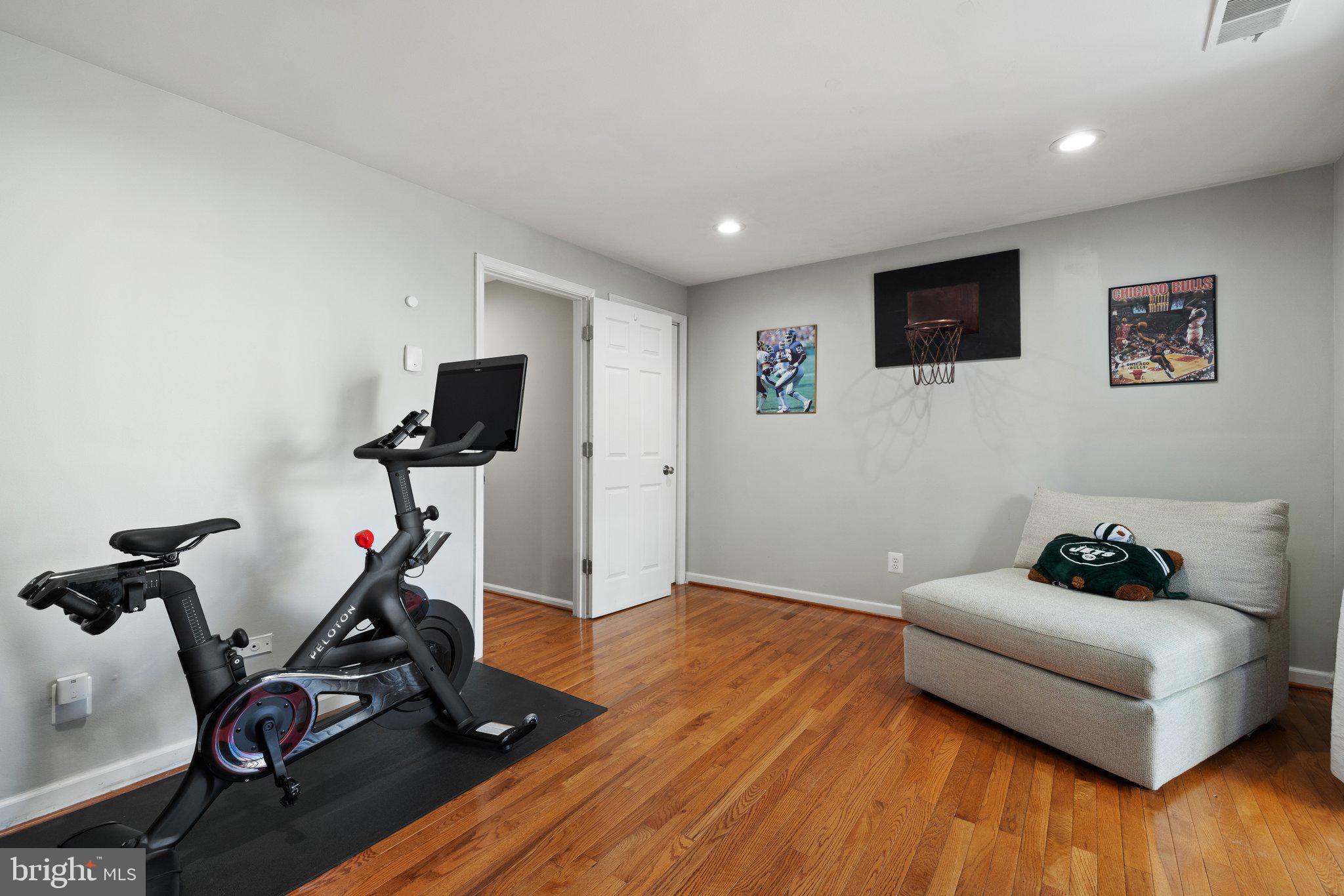 CAMERON KNOLLS - Residential