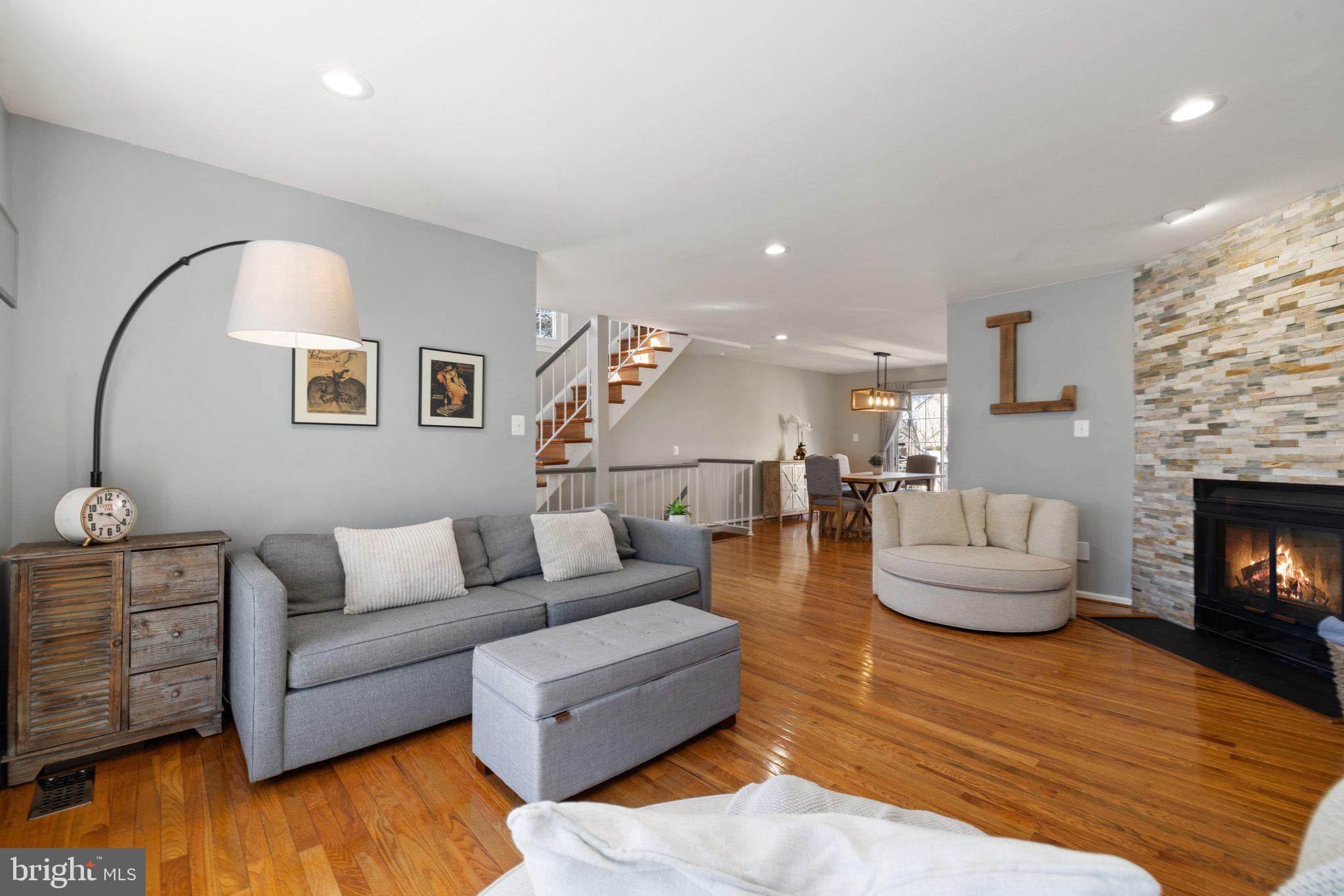 CAMERON KNOLLS - Residential