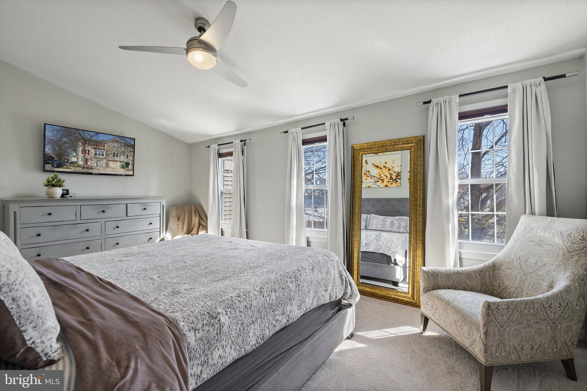 CAMERON KNOLLS - Residential