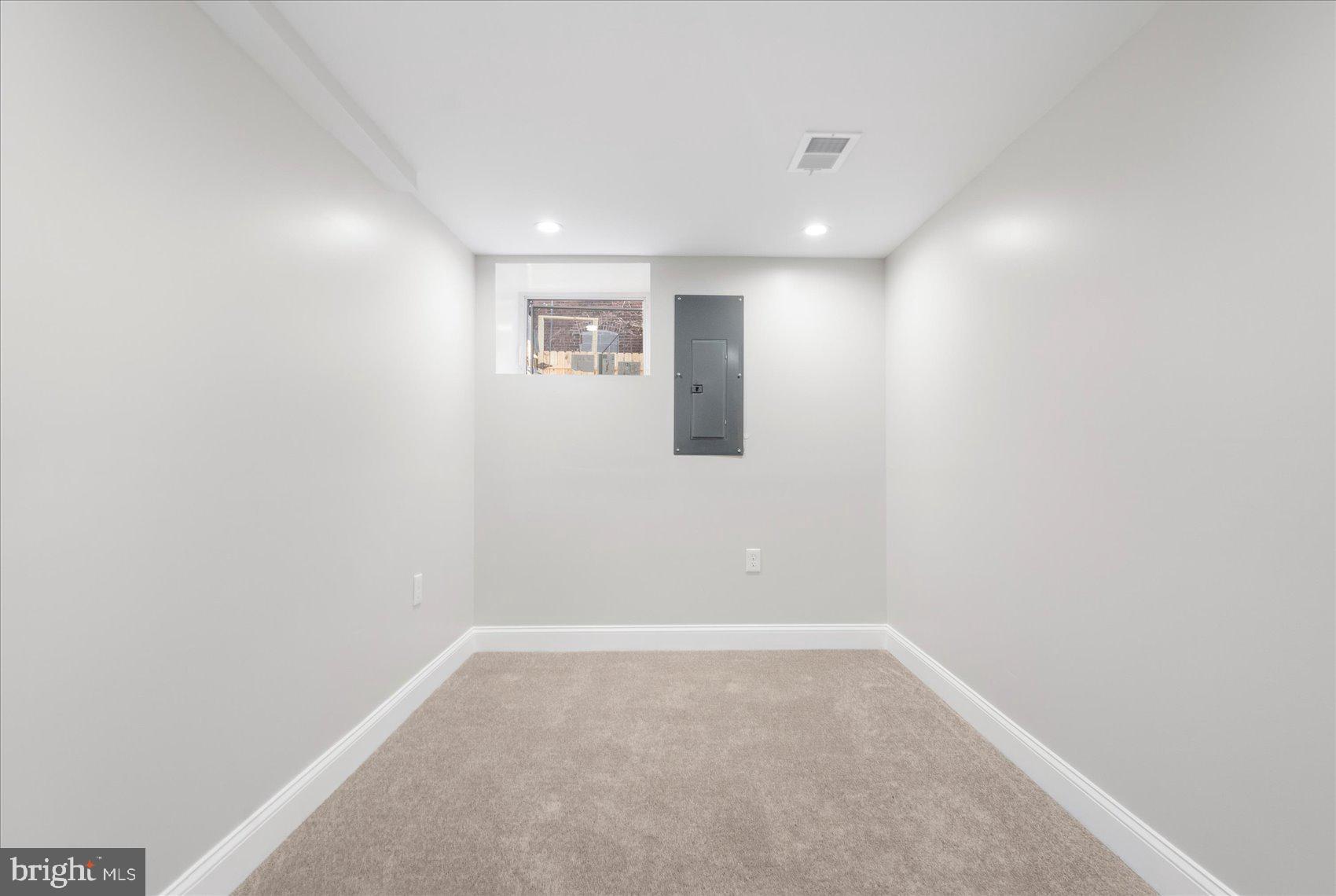 BARCLAY - Residential