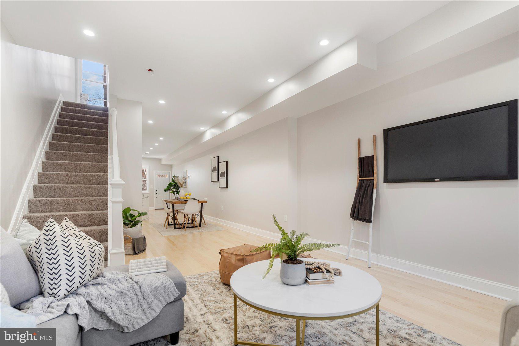 BARCLAY - Residential