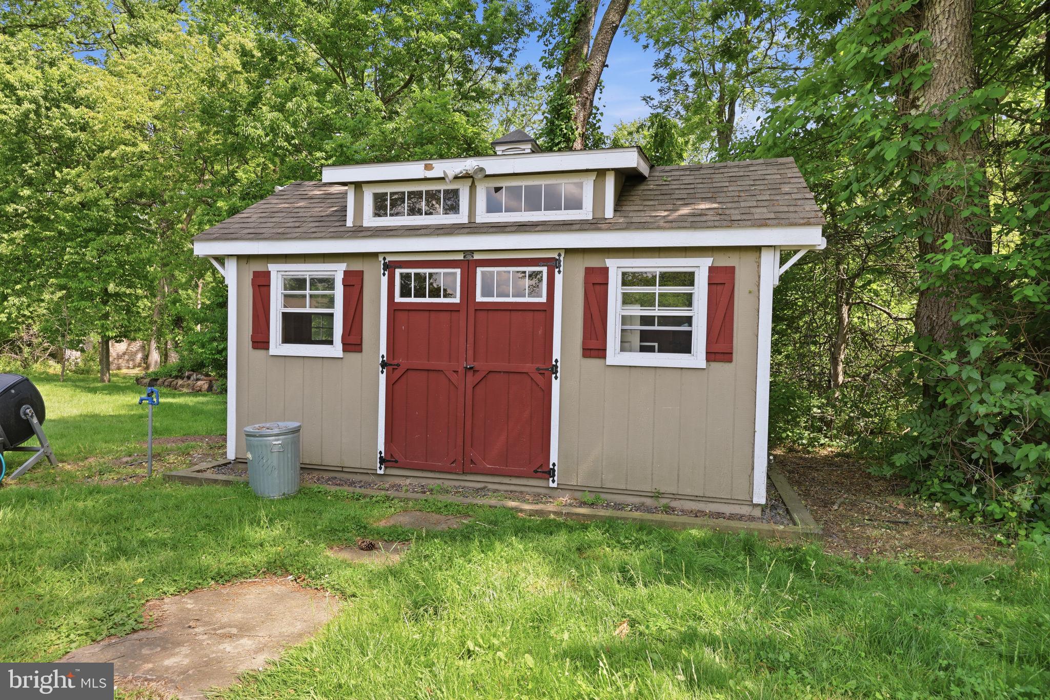 THE RIDINGS - Residential