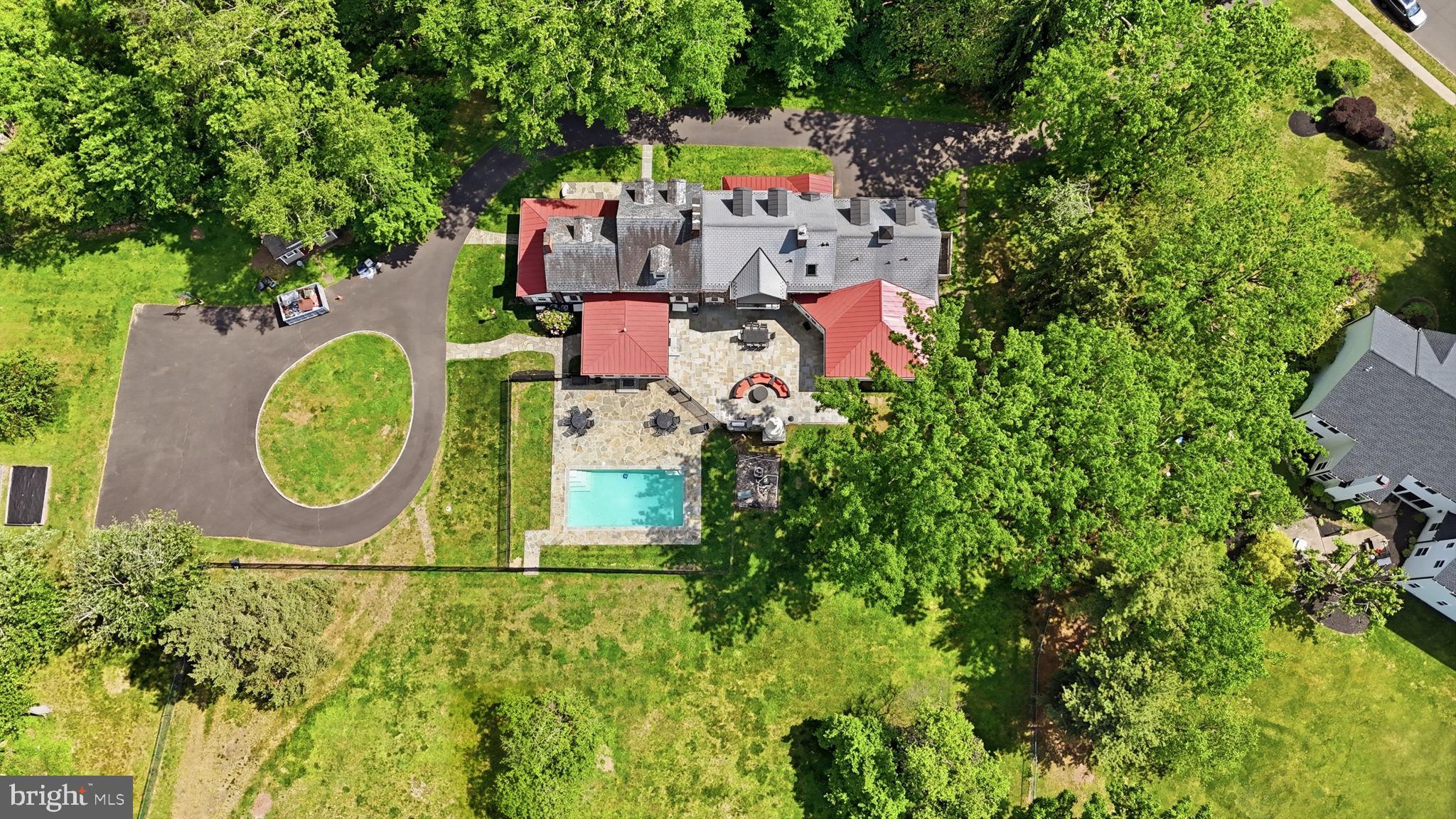 THE RIDINGS - Residential