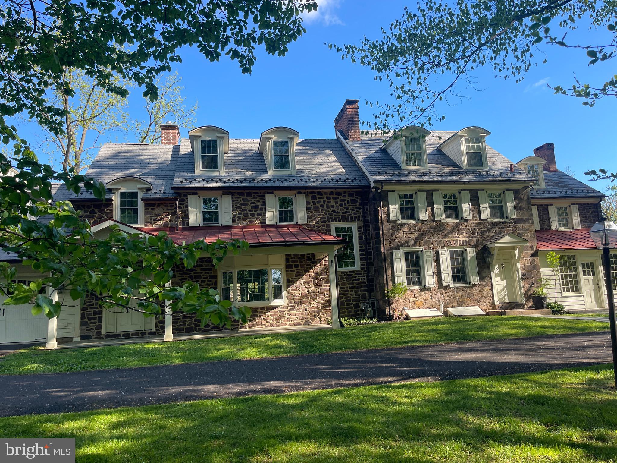 THE RIDINGS - Residential