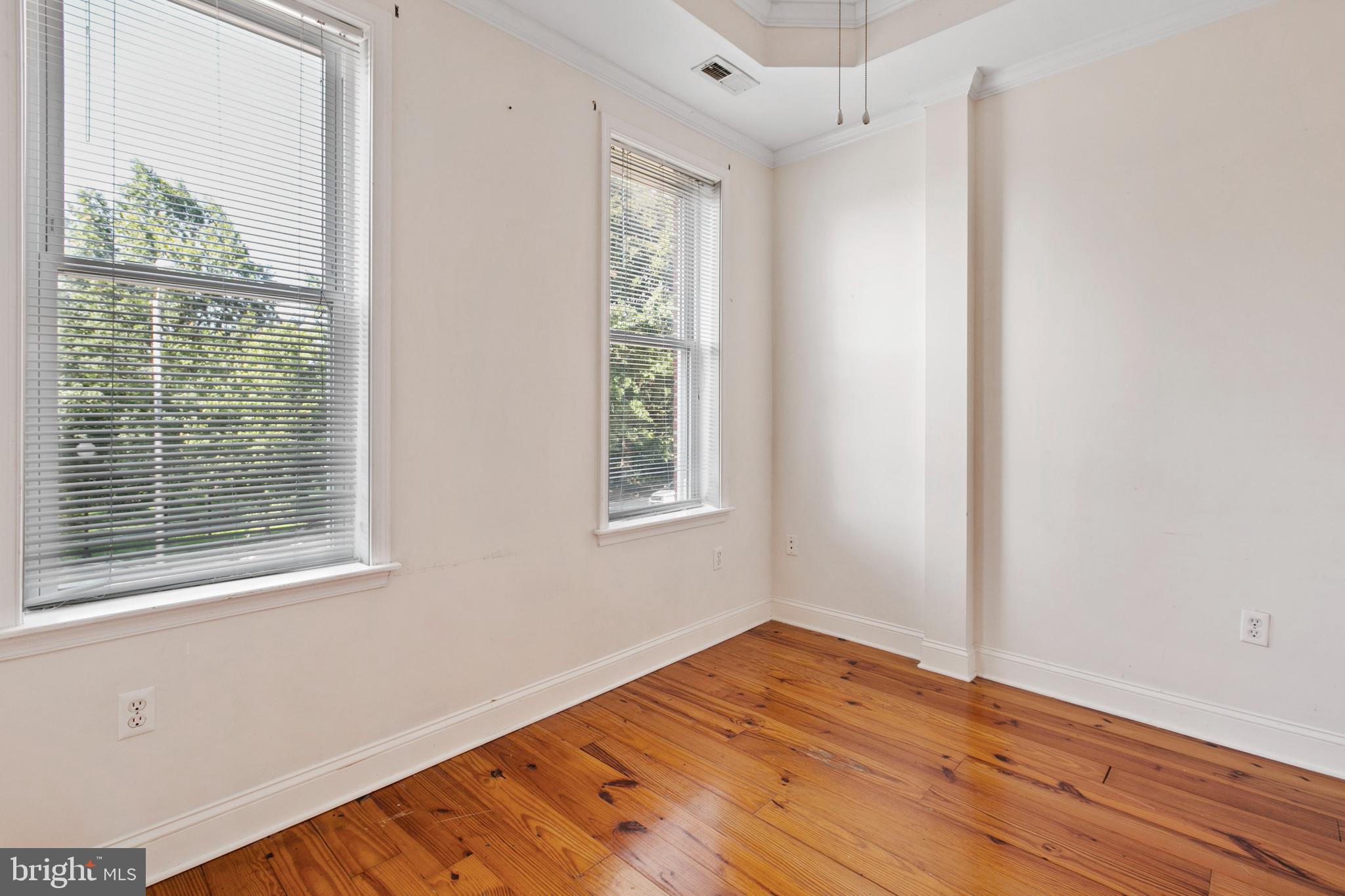 LOCUST POINT - Residential Lease