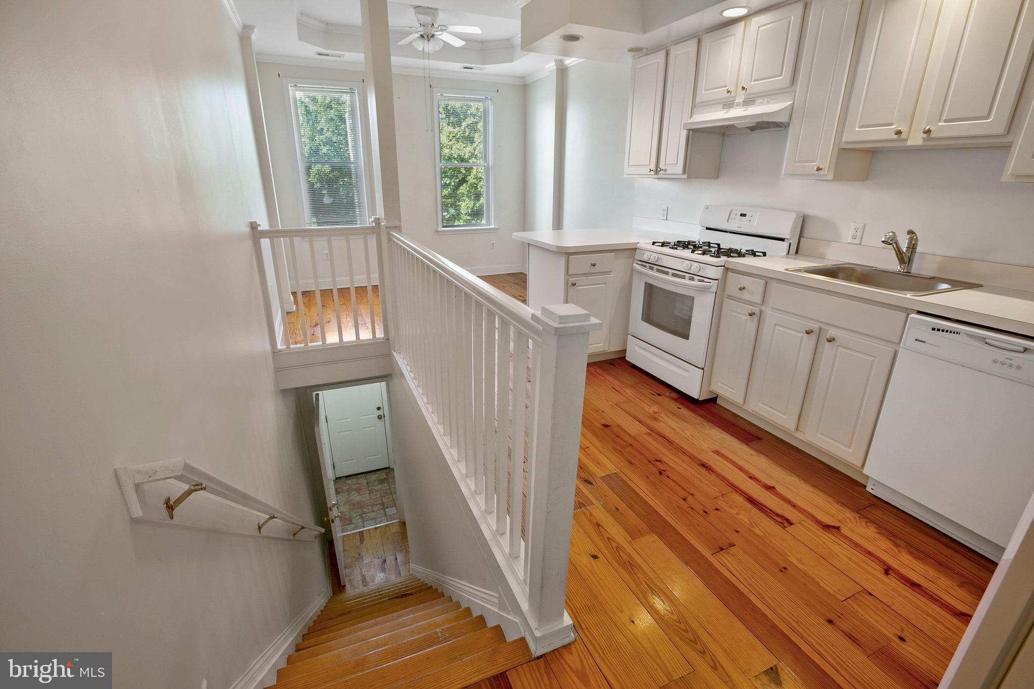 LOCUST POINT - Residential Lease