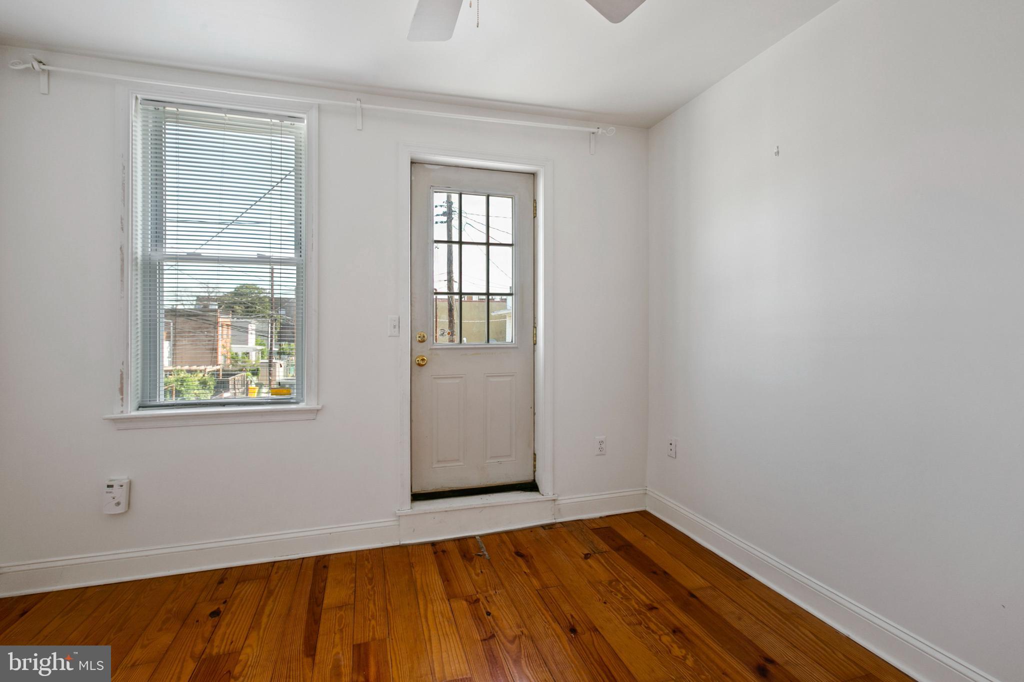 LOCUST POINT - Residential Lease