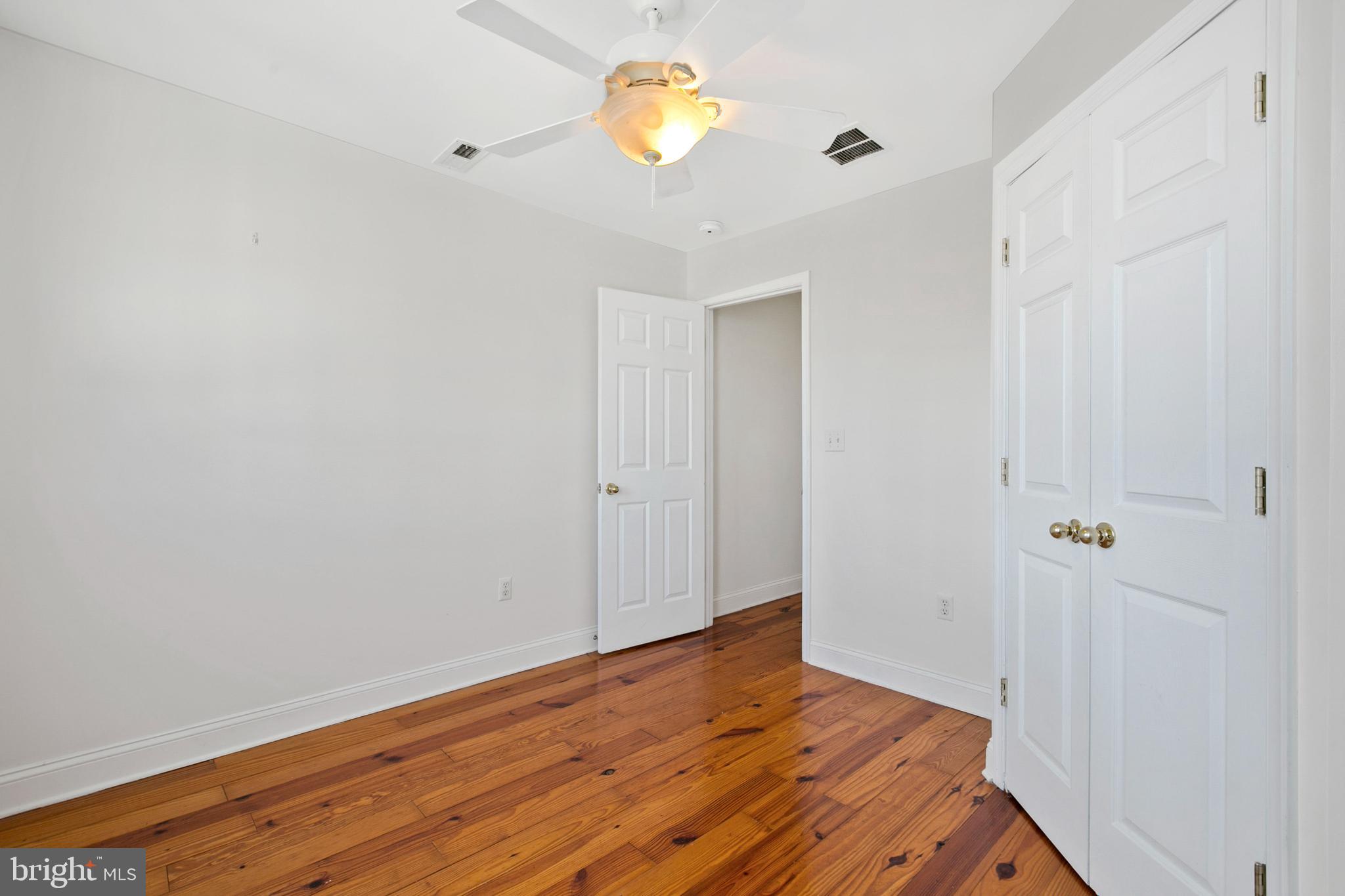 LOCUST POINT - Residential Lease