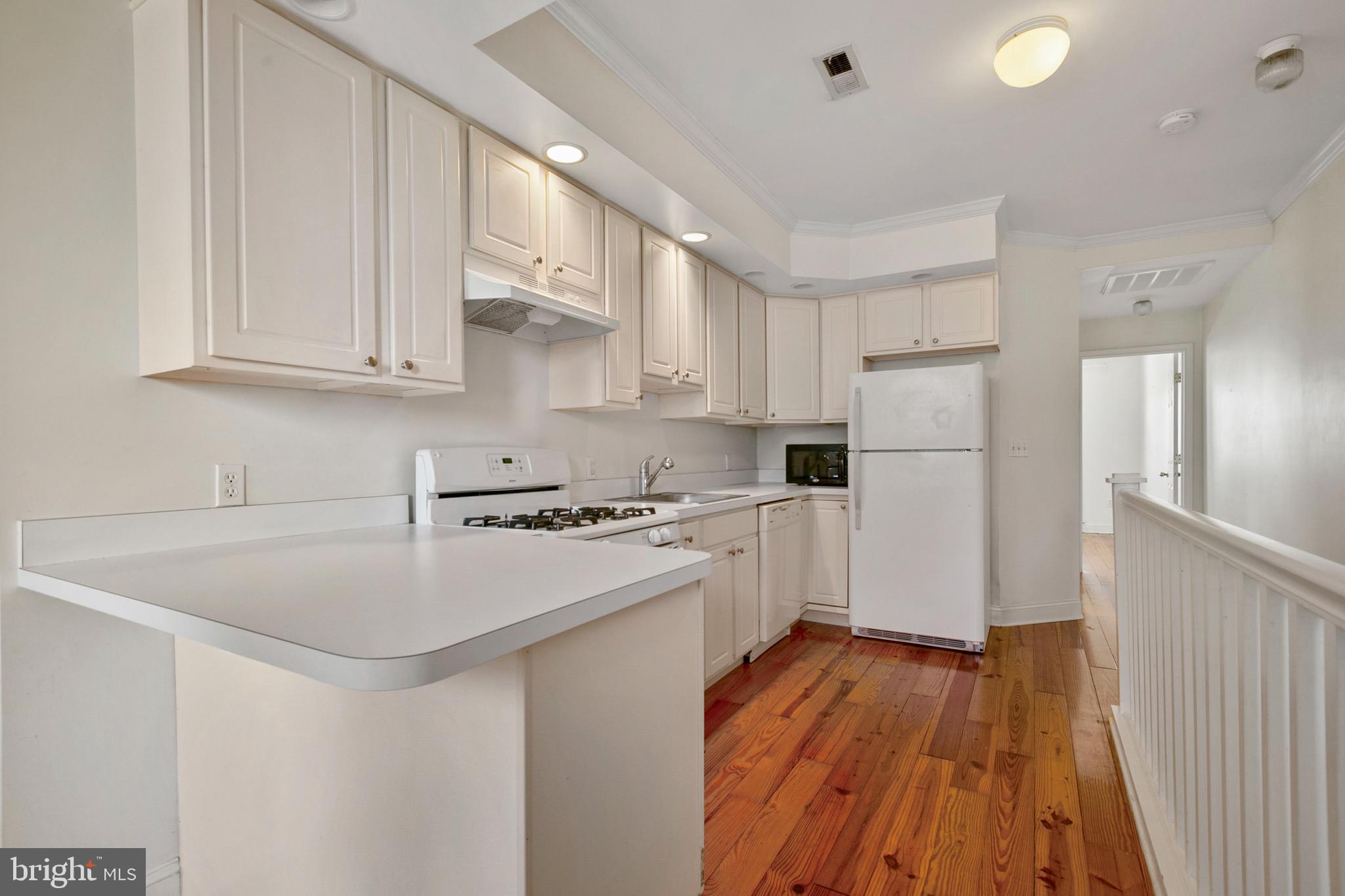 LOCUST POINT - Residential Lease