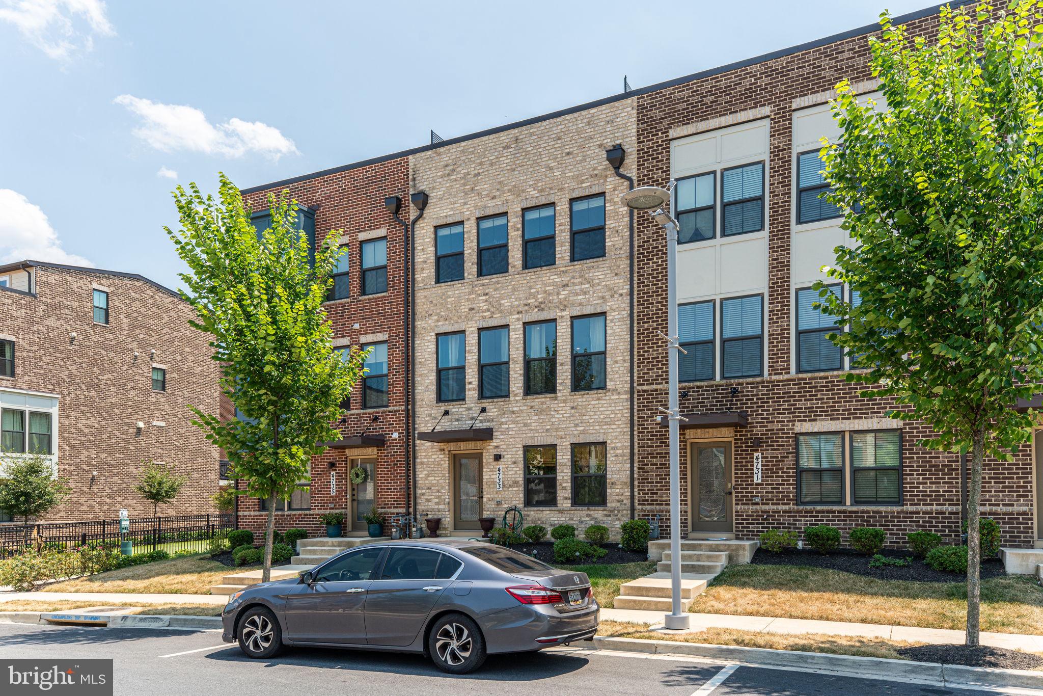 4733 TOWNE PARK ROAD