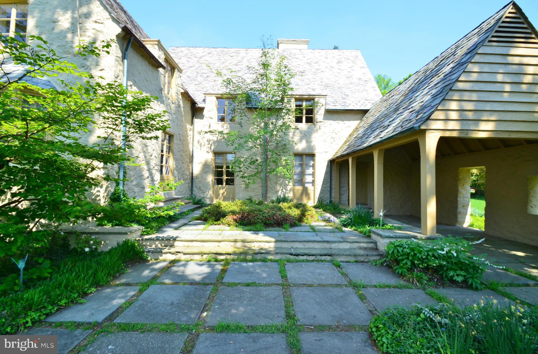 ROLAND PARK - Residential