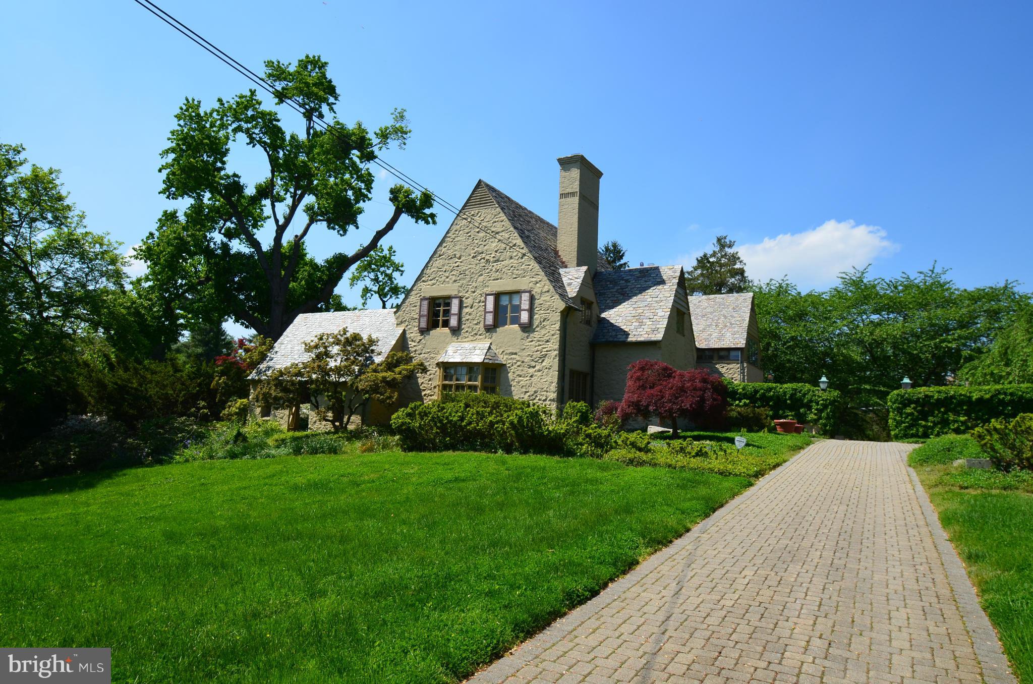 ROLAND PARK - Residential