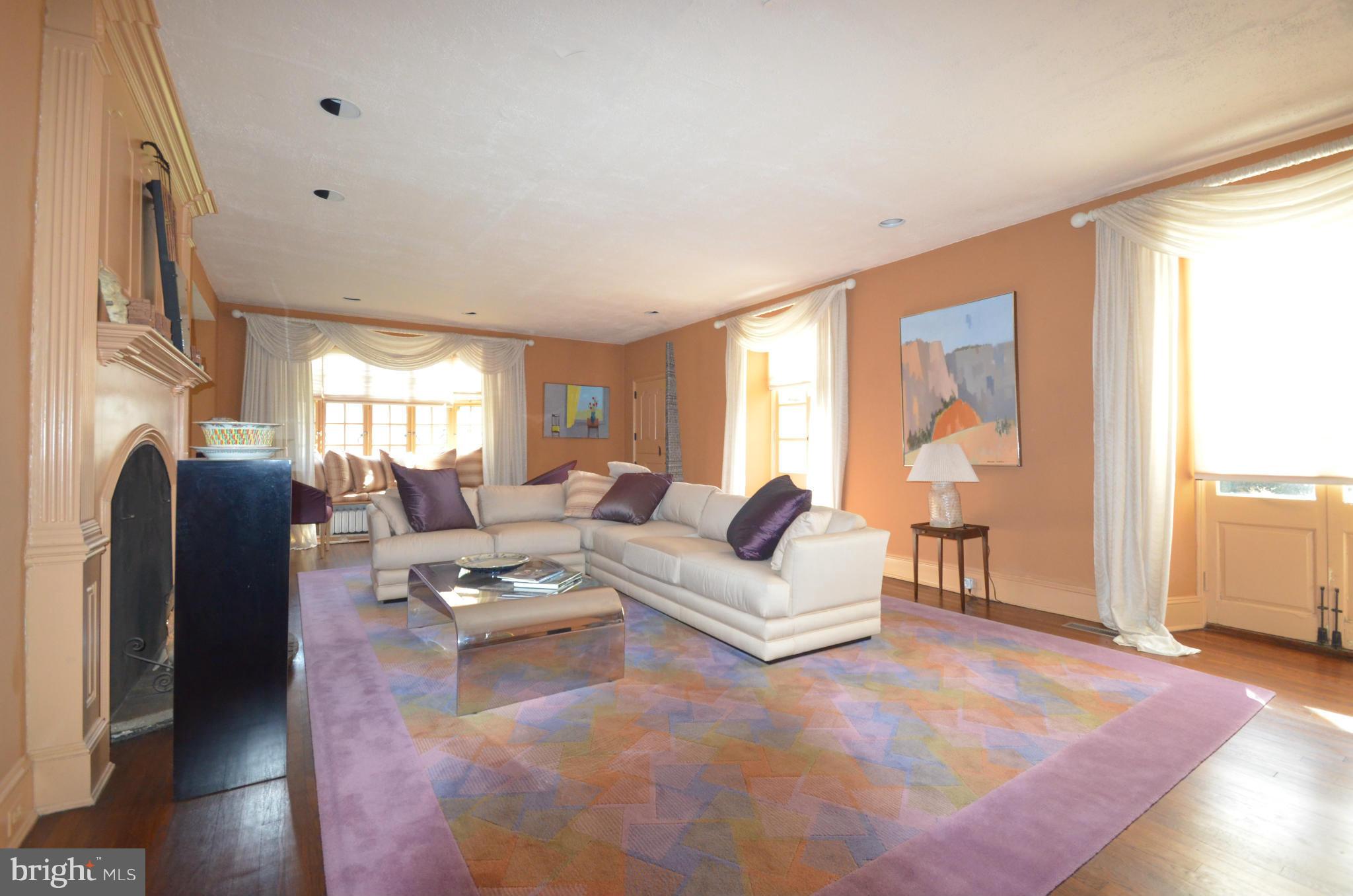 ROLAND PARK - Residential