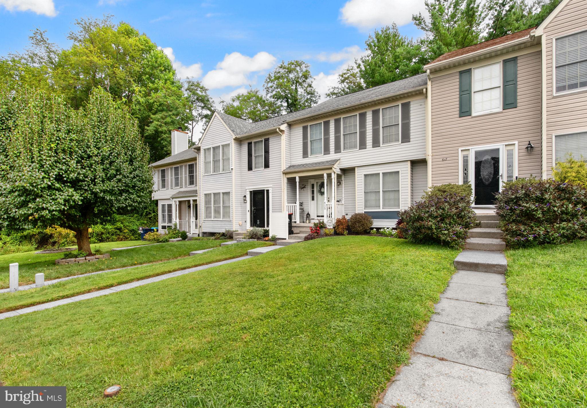 615 LOCHERN TERRACE