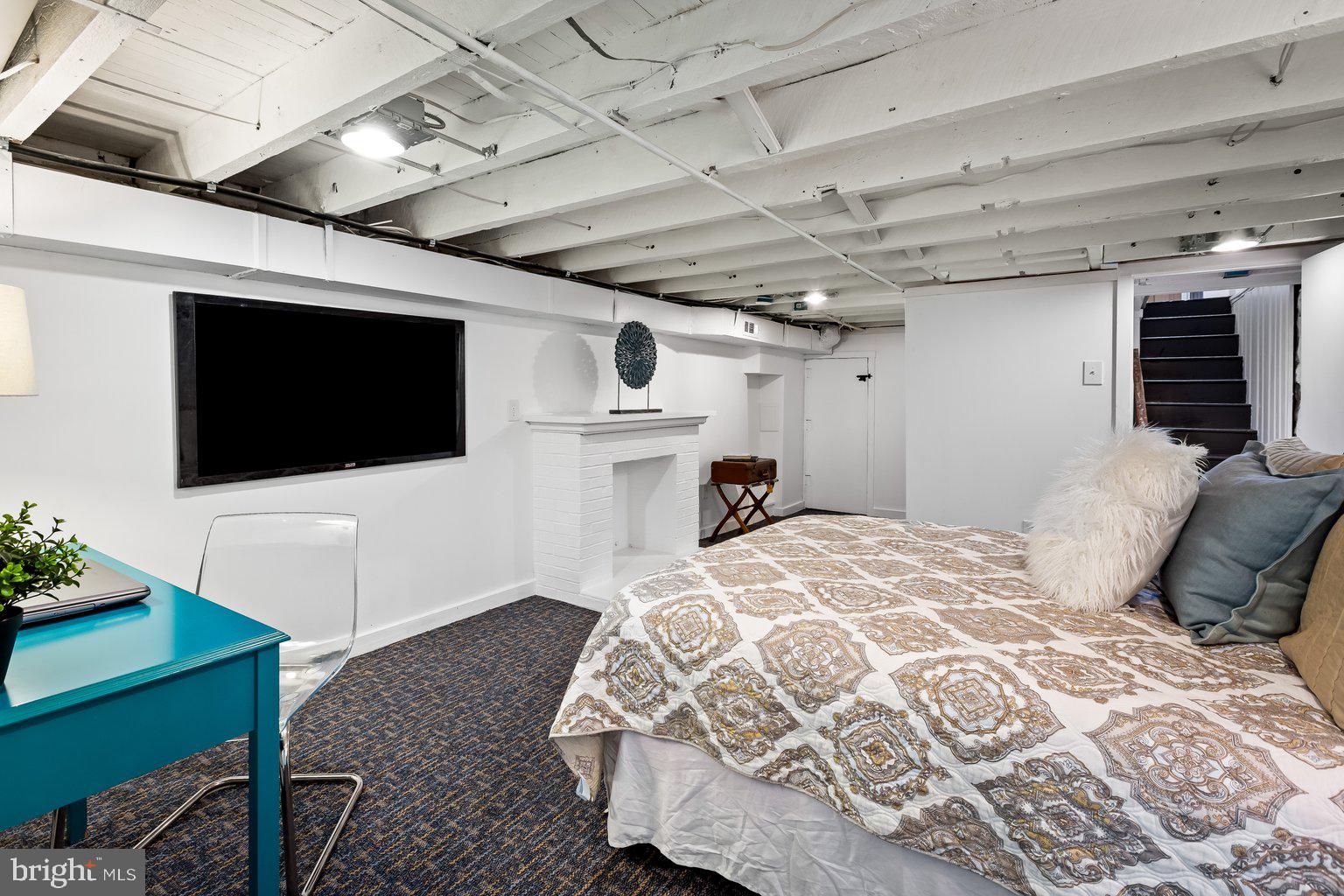 HARWOOD - Residential