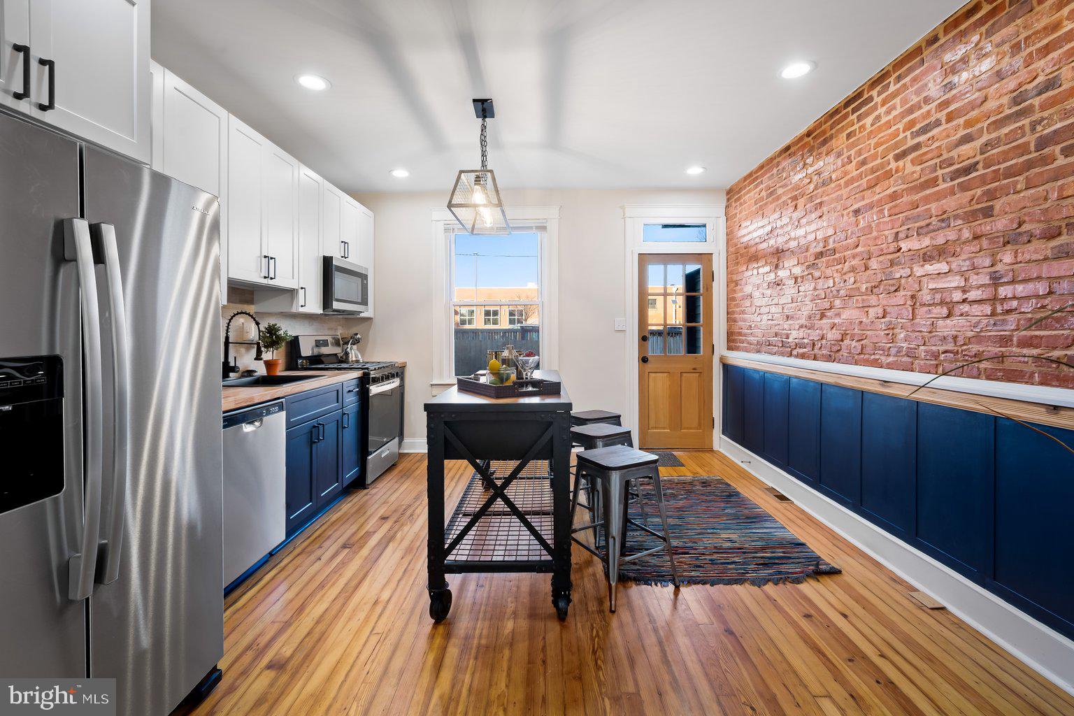 HARWOOD - Residential