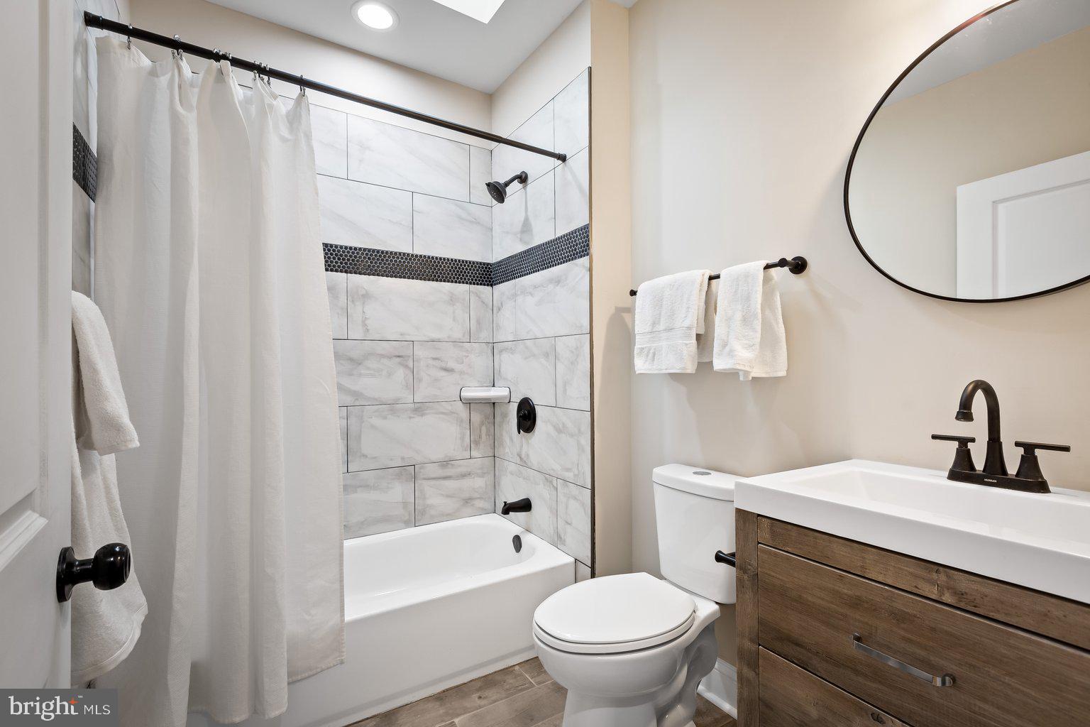 HARWOOD - Residential