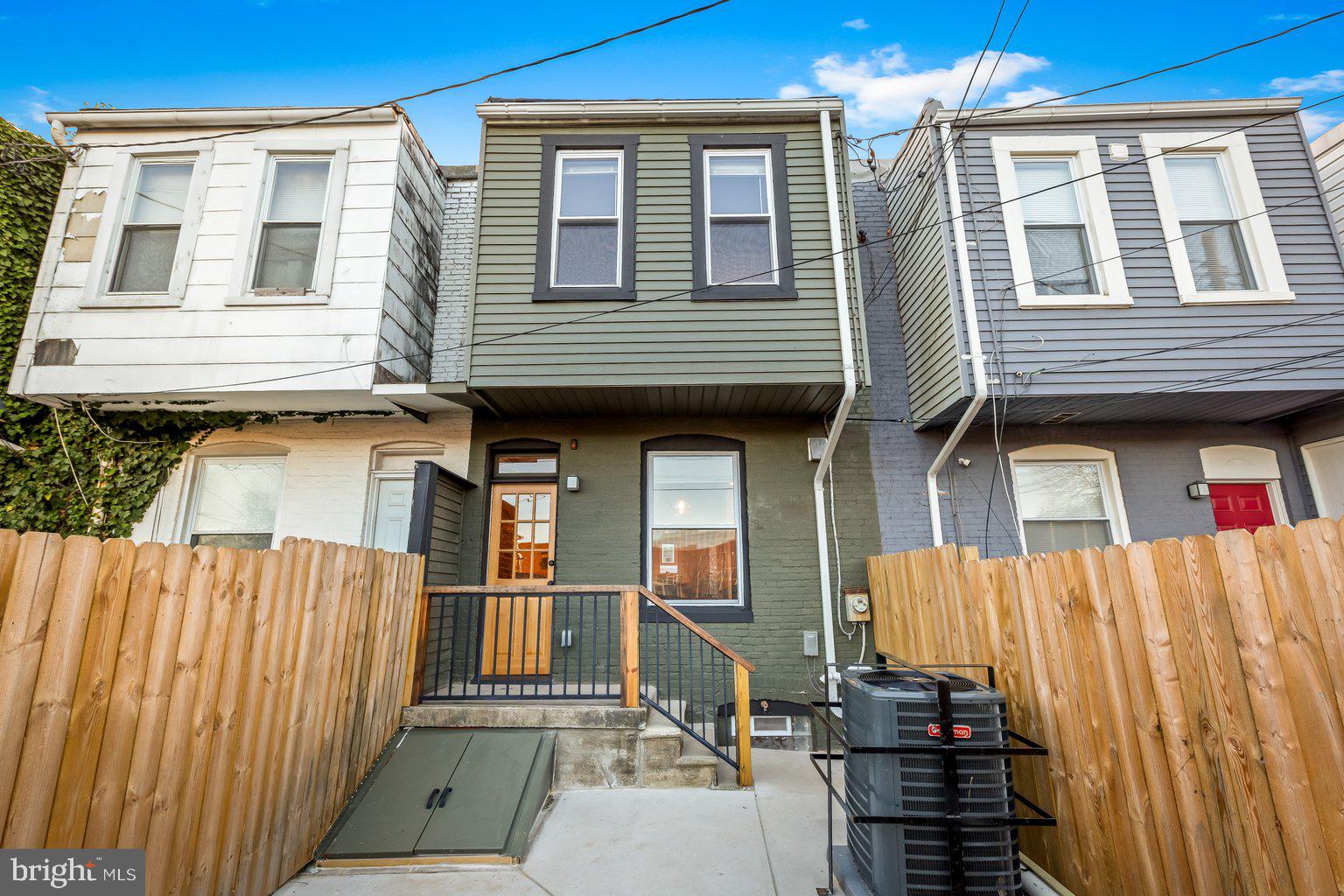 HARWOOD - Residential