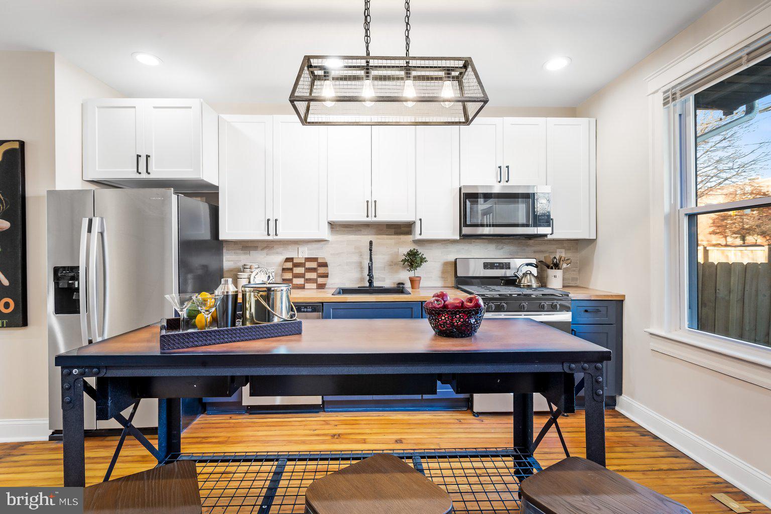 HARWOOD - Residential