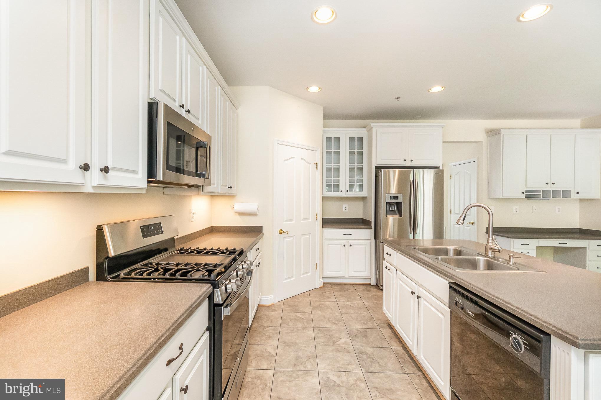 MONMOUTH MEADOWS - Residential