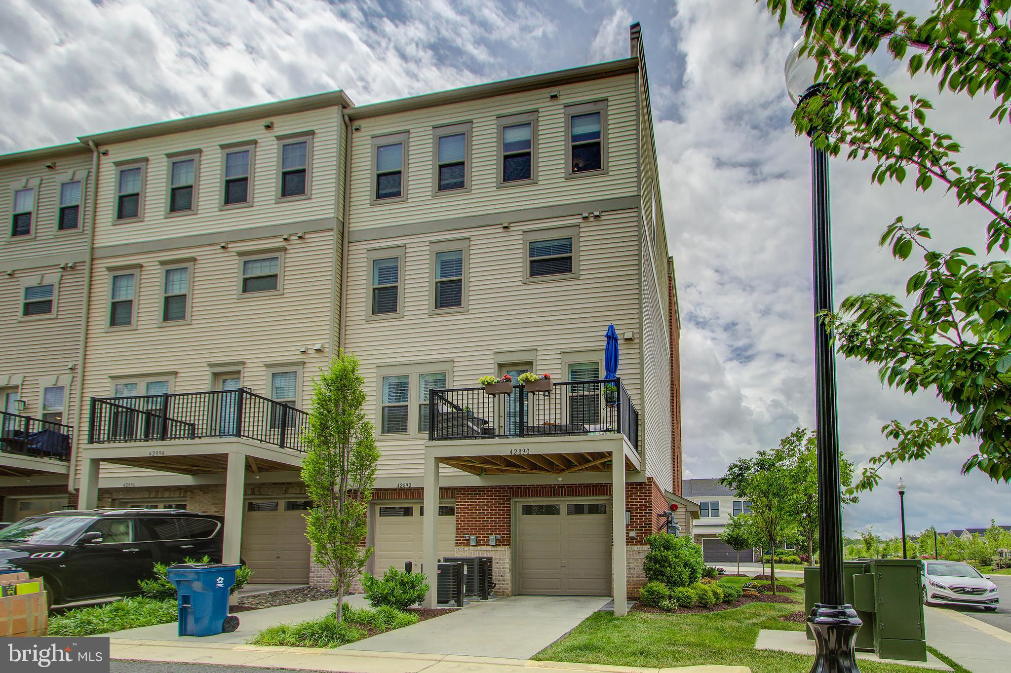 BIRCHWOOD AT BRAMBLETON - Residential