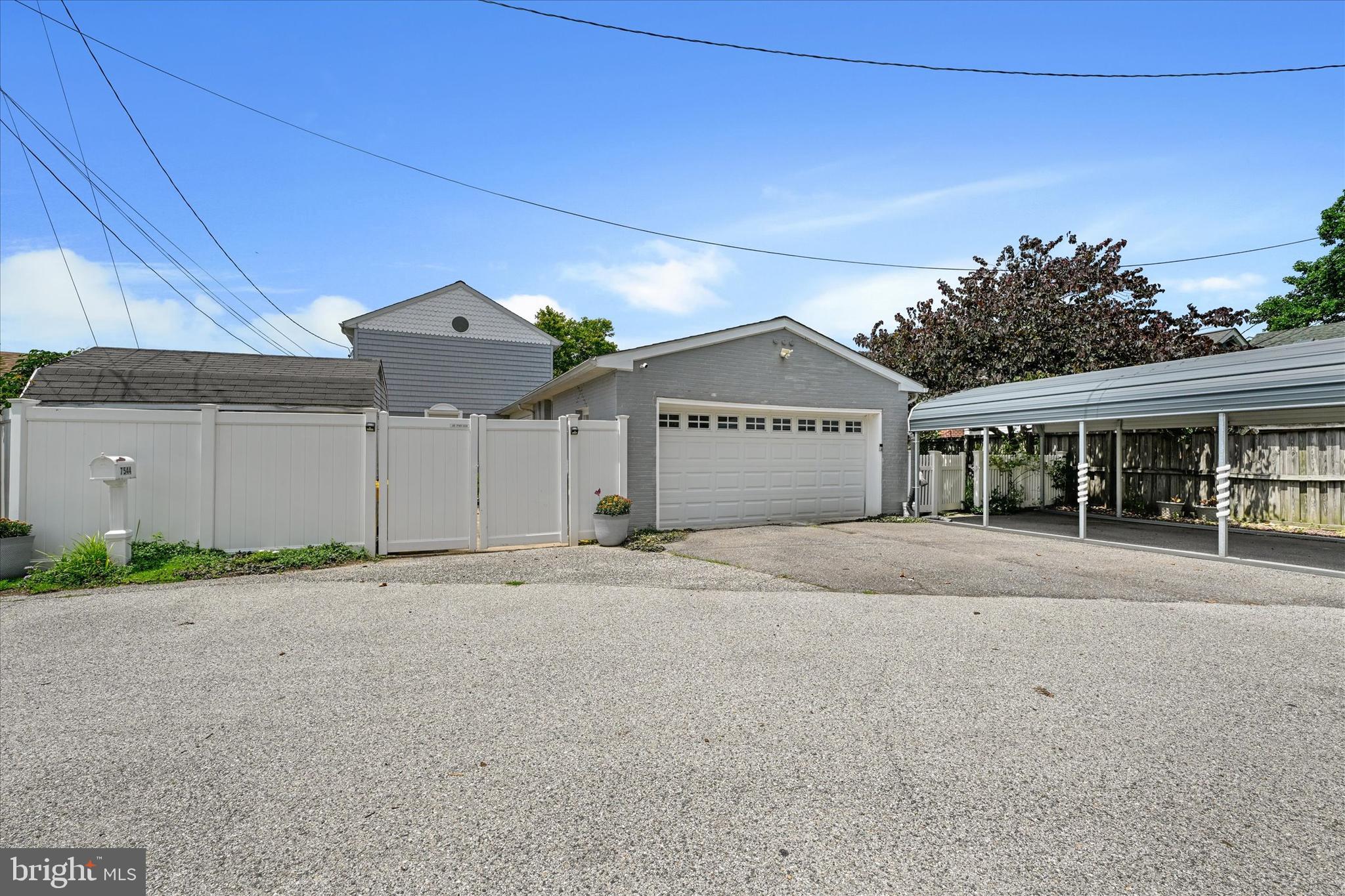 ROCKWOOD - Residential