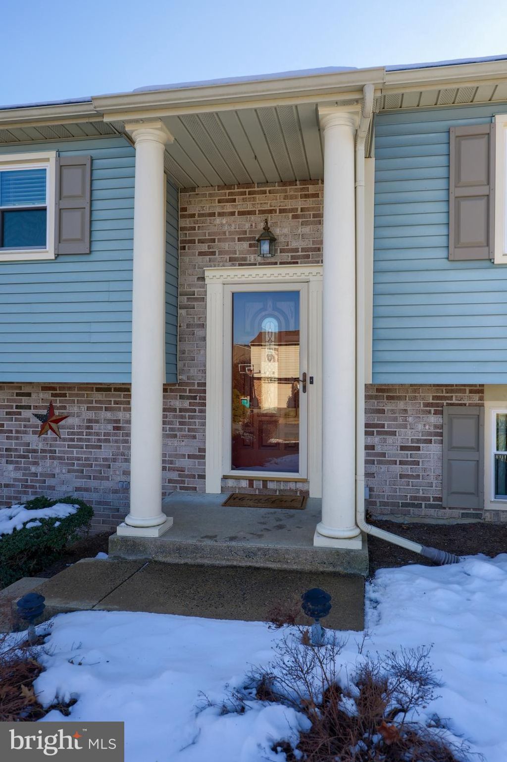 Photo of 4 Yardley Green, Lancaster, PA 17603 (MLS # PALA2046734)
