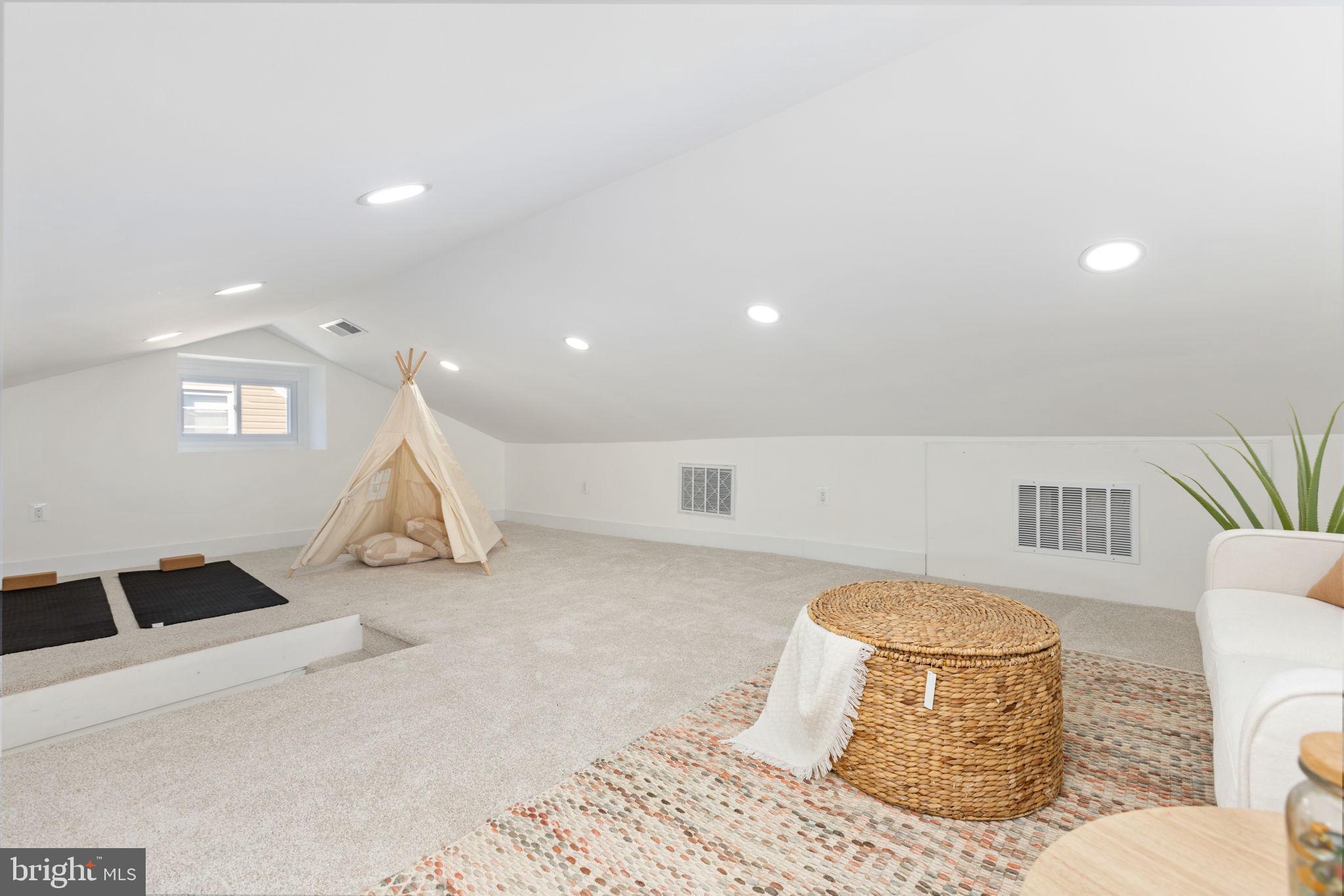 BROOKLYN HEIGHTS - Residential