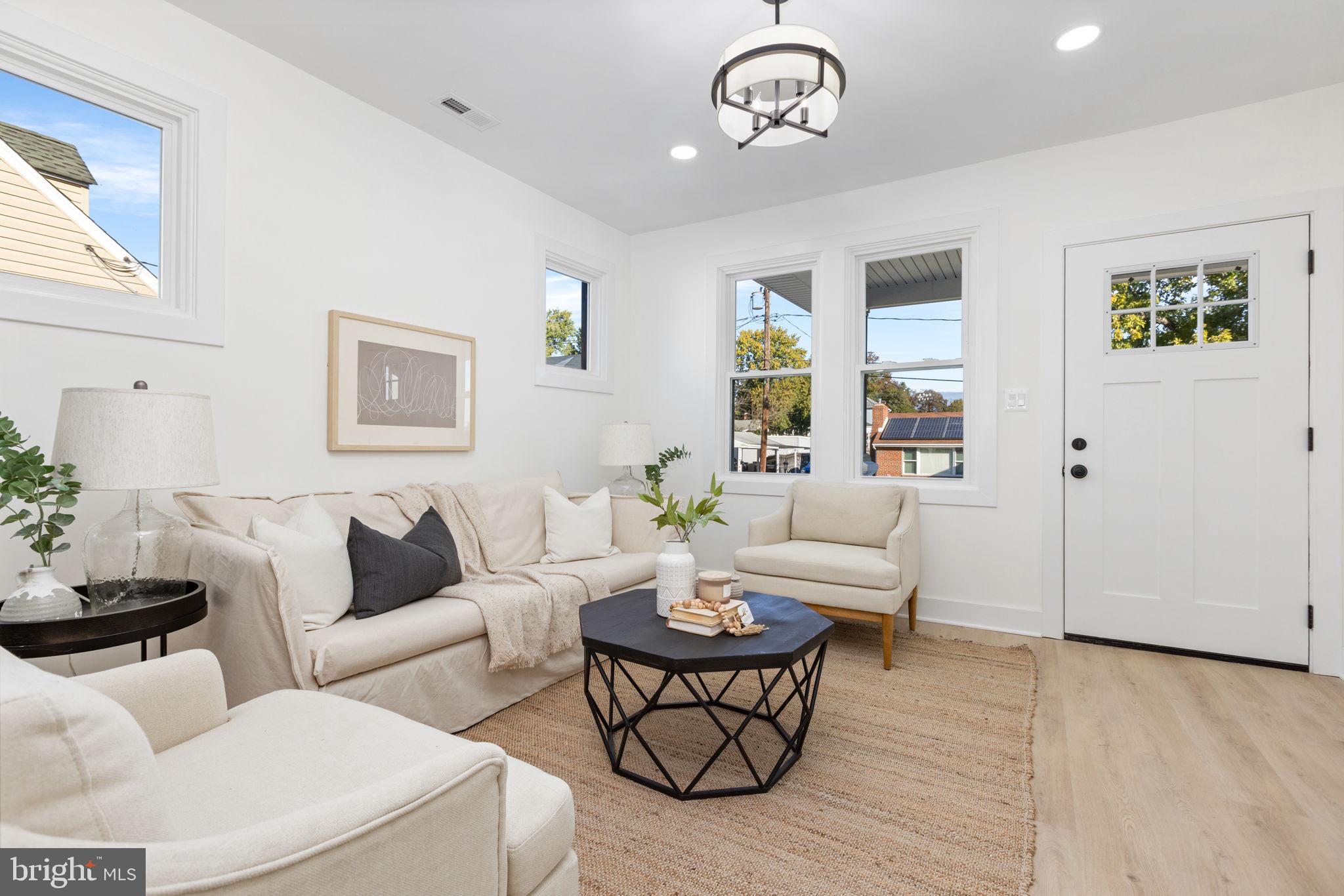 BROOKLYN HEIGHTS - Residential