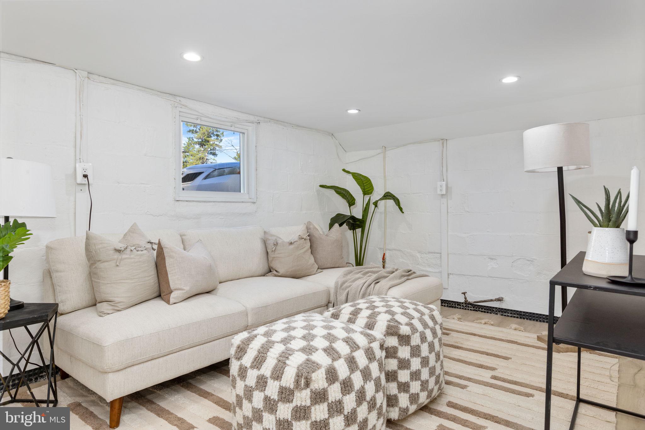 BROOKLYN HEIGHTS - Residential