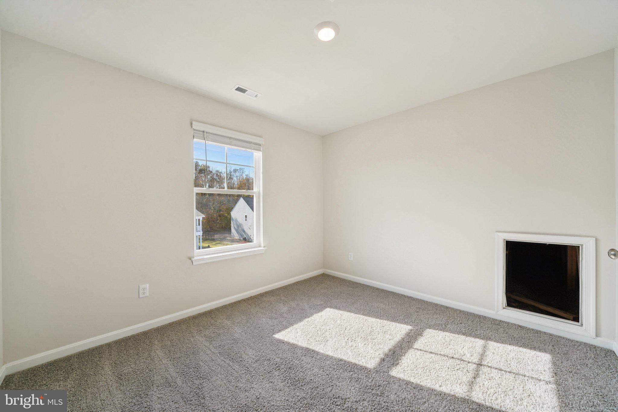 LADYSMITH VILLAGE - Residential