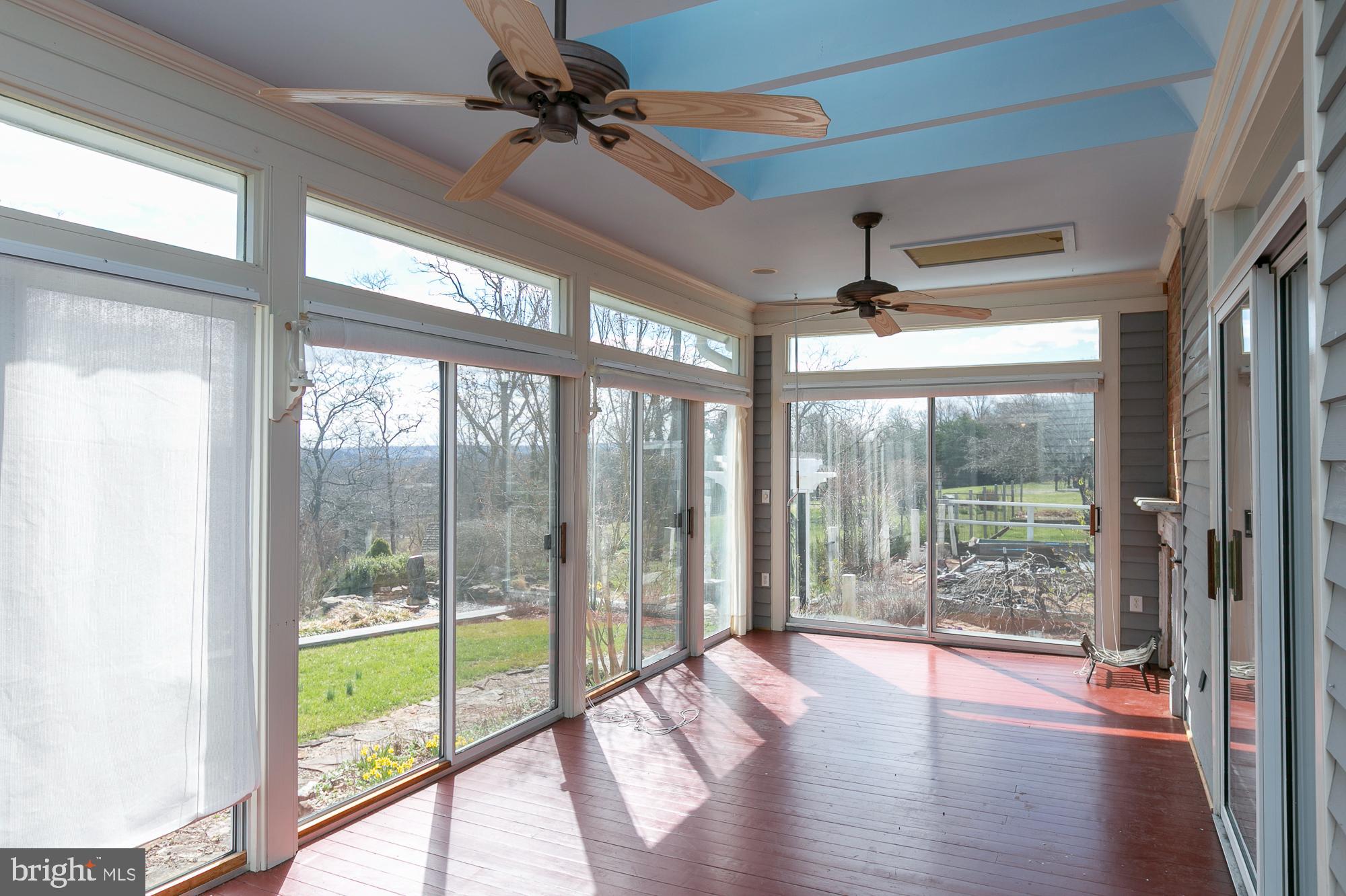 HIGH VIEW FARMS - Residential