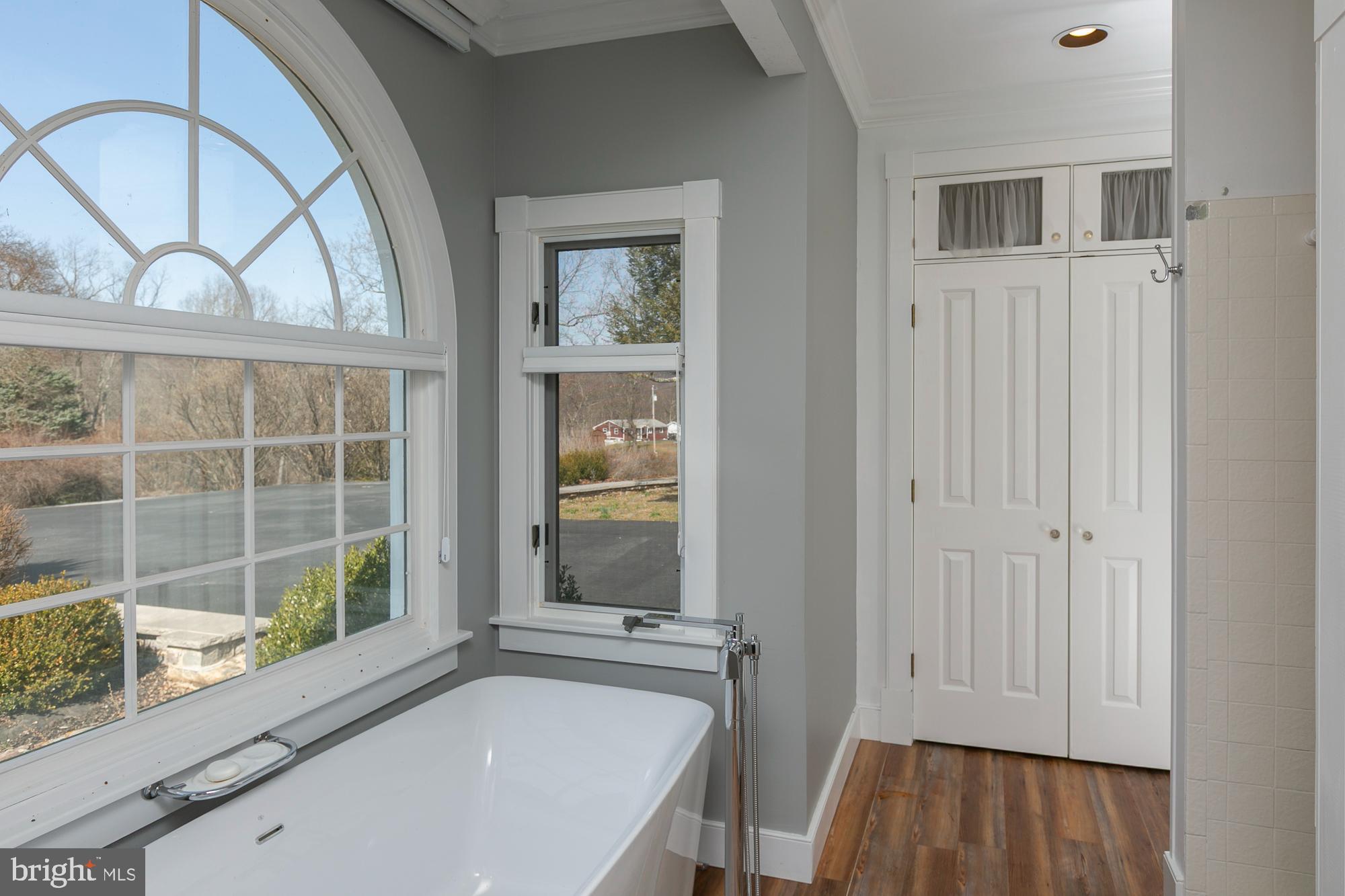 HIGH VIEW FARMS - Residential