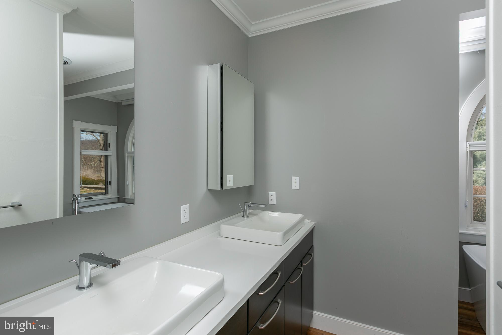 HIGH VIEW FARMS - Residential