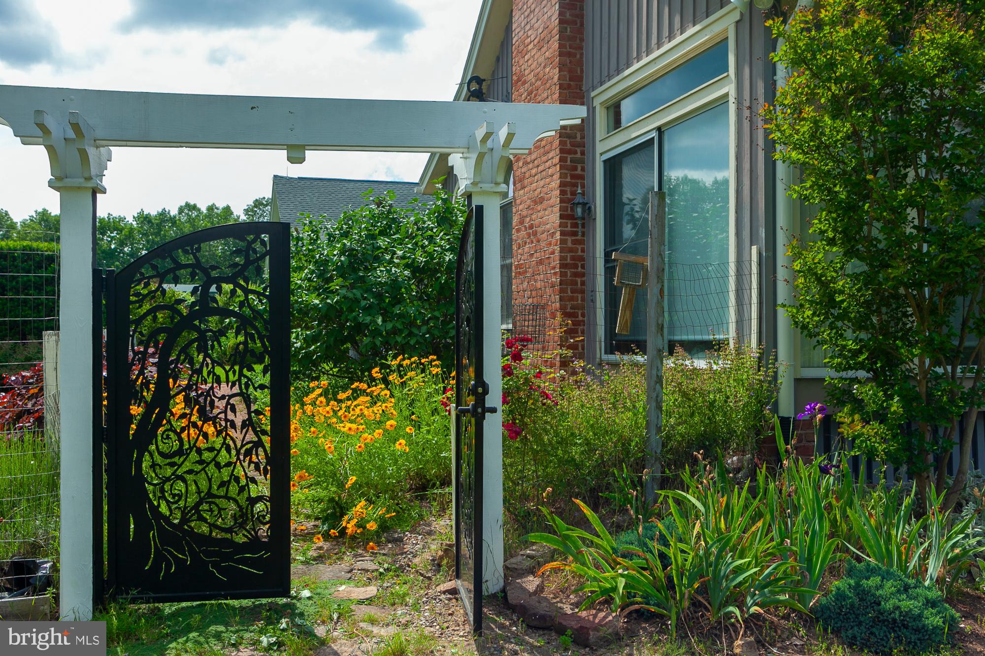 HIGH VIEW FARMS - Residential