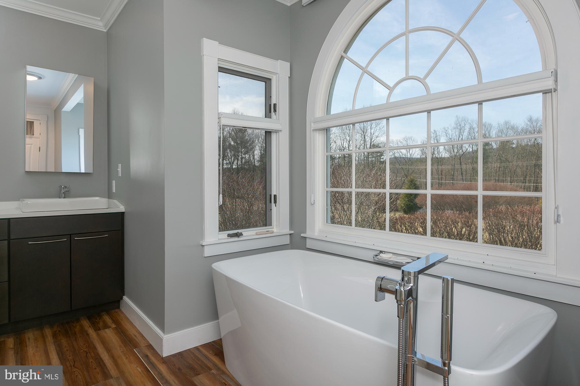 HIGH VIEW FARMS - Residential