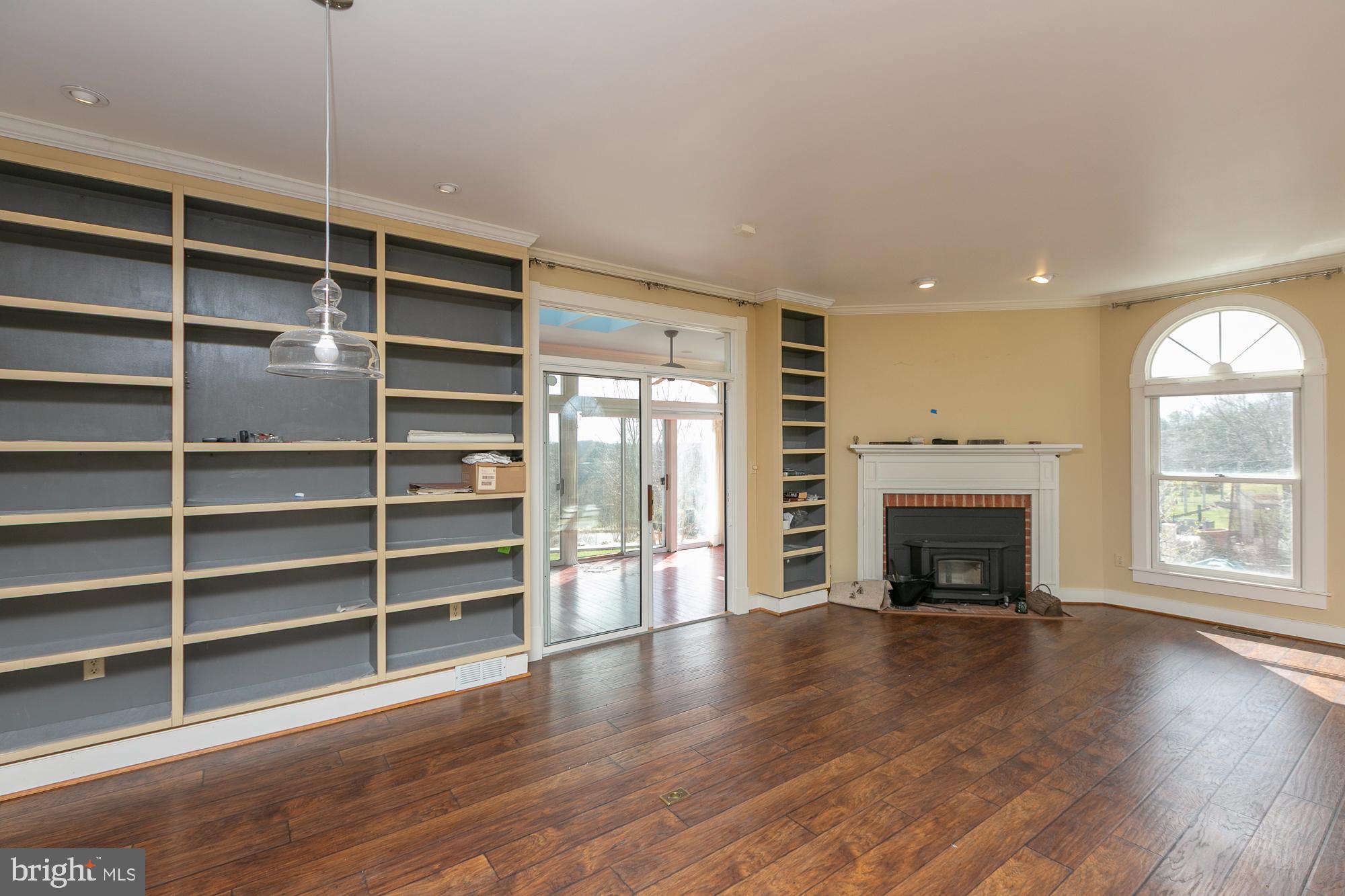 HIGH VIEW FARMS - Residential