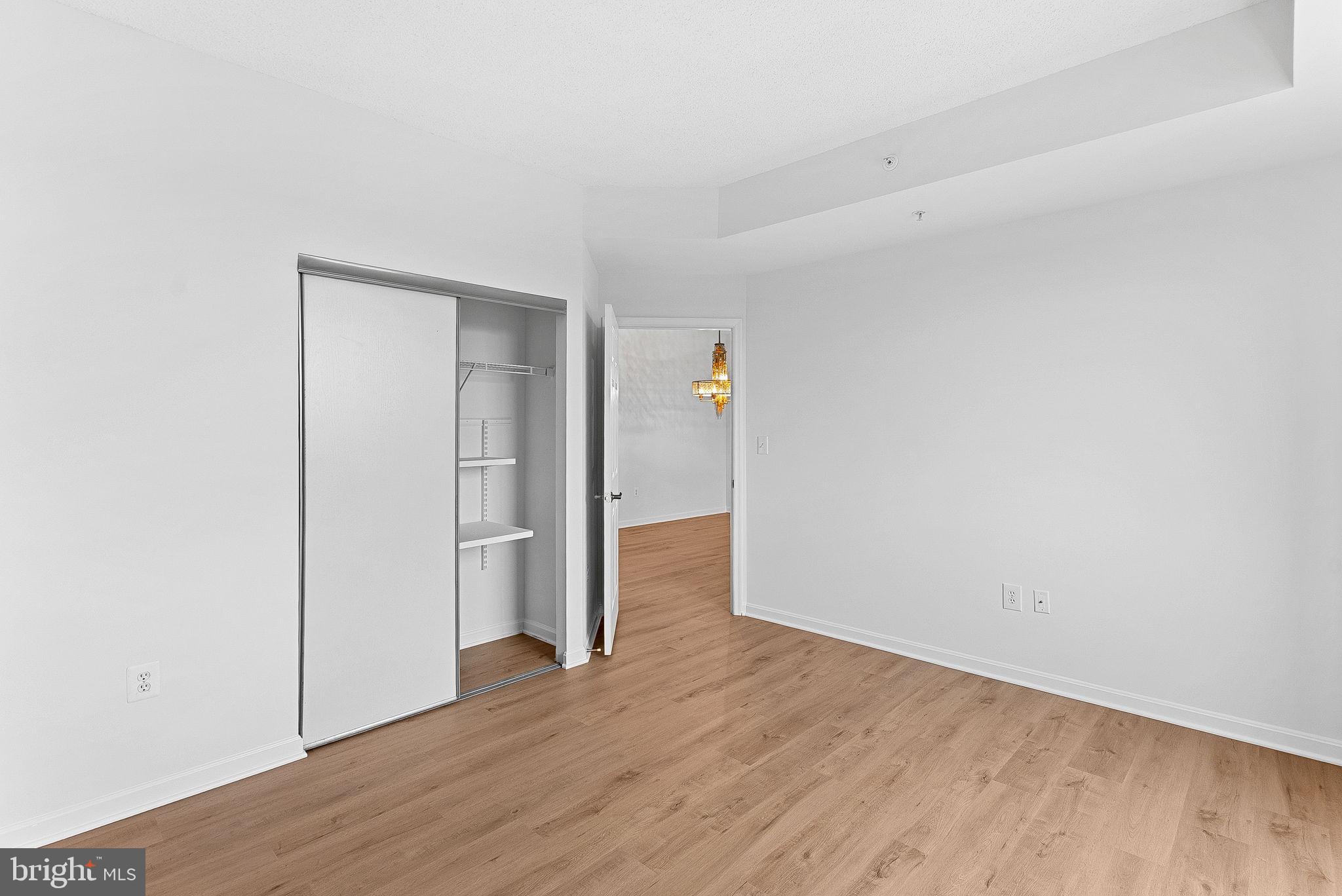 LANSDOWNE WOODS - Residential