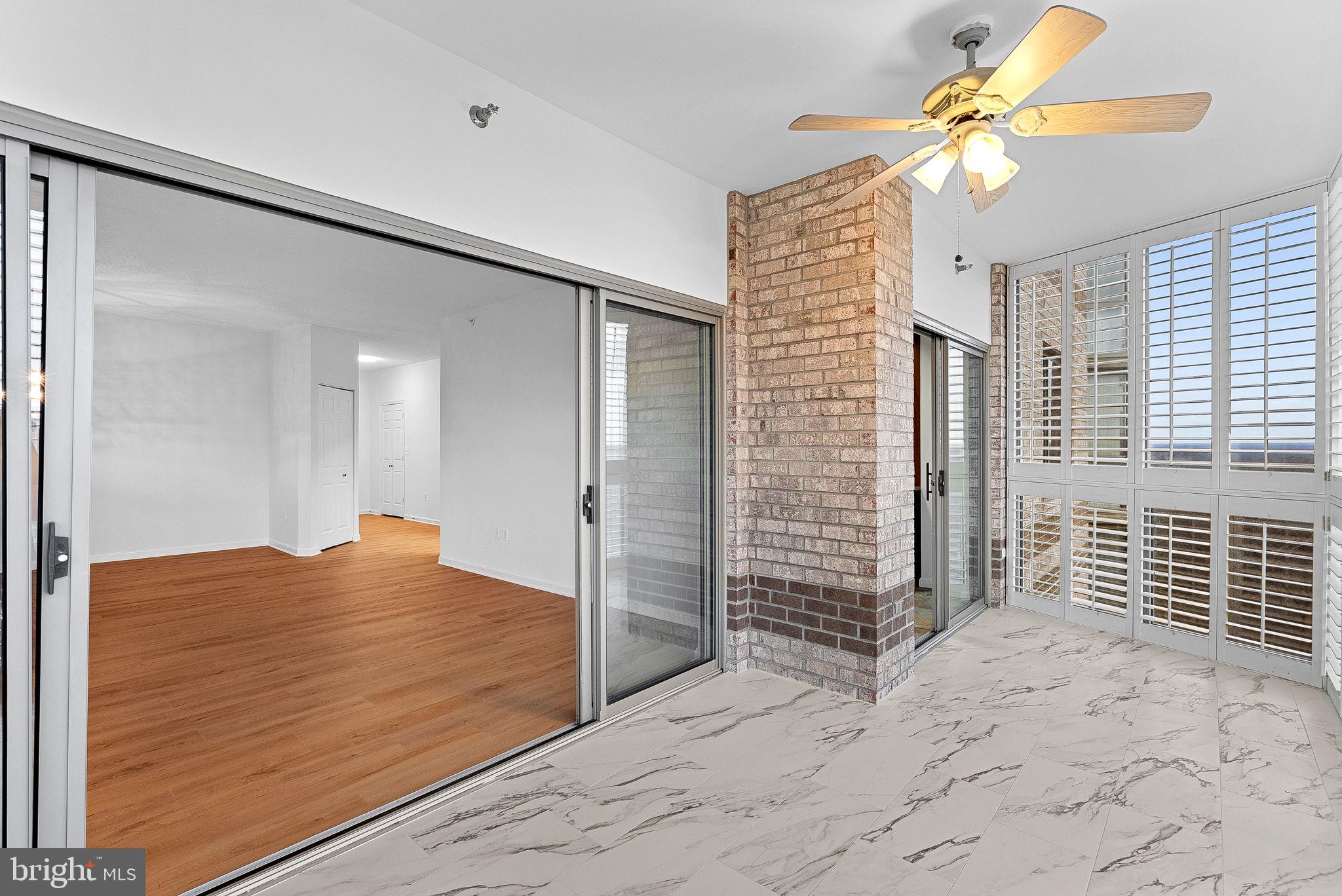 LANSDOWNE WOODS - Residential