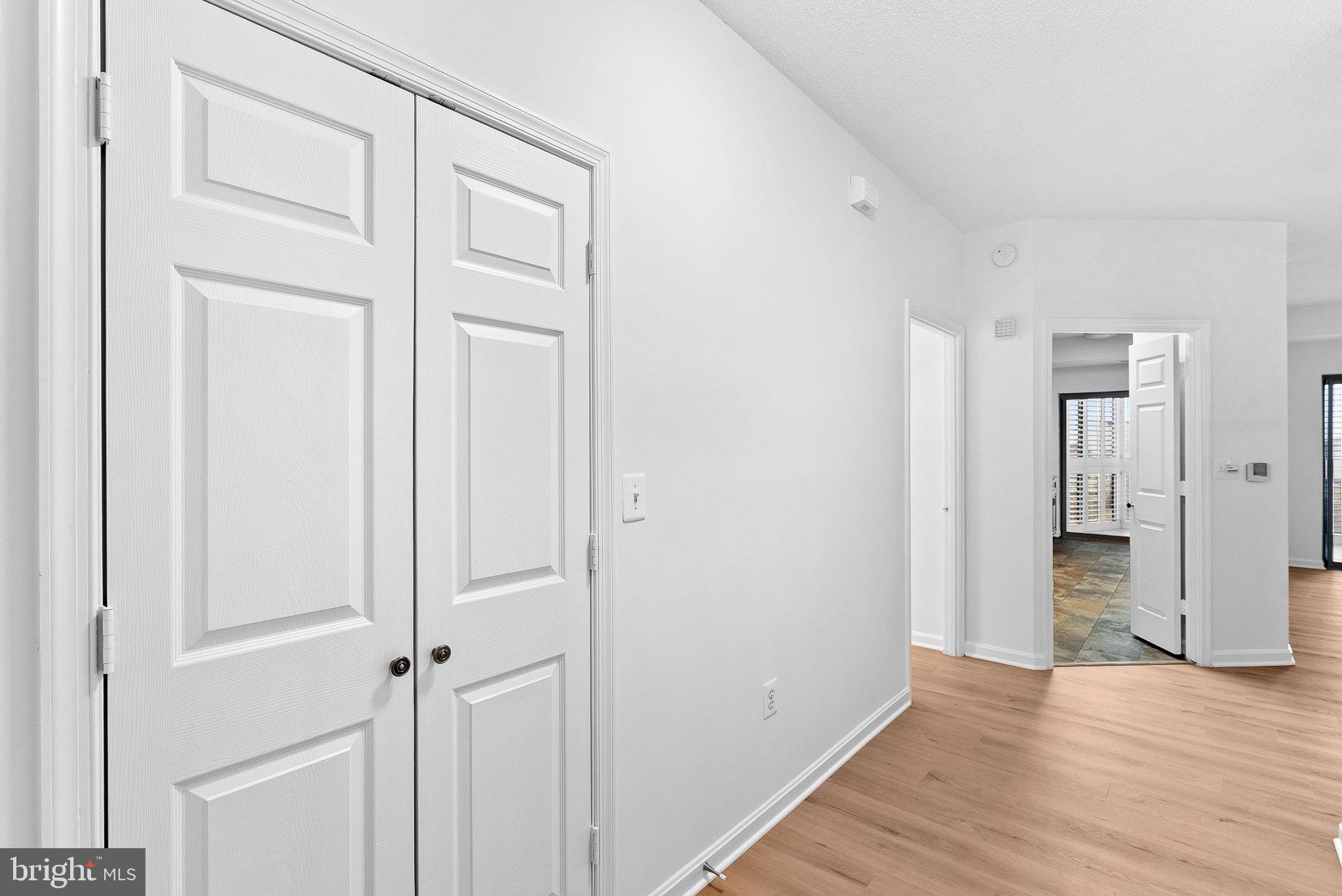 LANSDOWNE WOODS - Residential