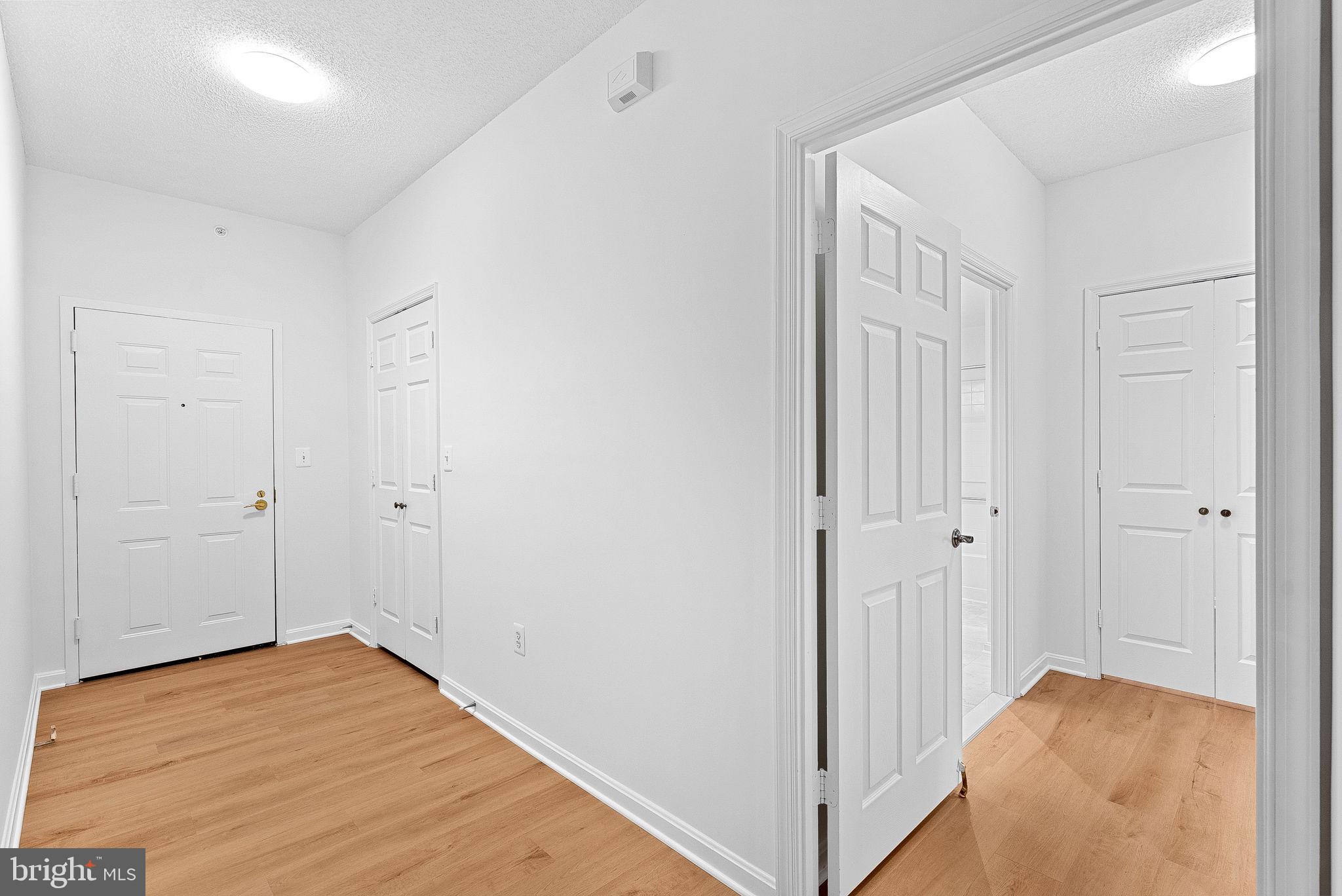 LANSDOWNE WOODS - Residential