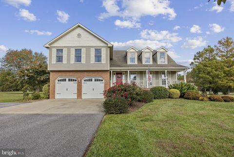 Photo of 162 Kirwans Landing Lane, CHESTER, MD 21619 (MLS # MDQA2015450) Photo of 162 Kirwans Landing Lane, CHESTER, MD 21619 (MLS # MDQA2015450)