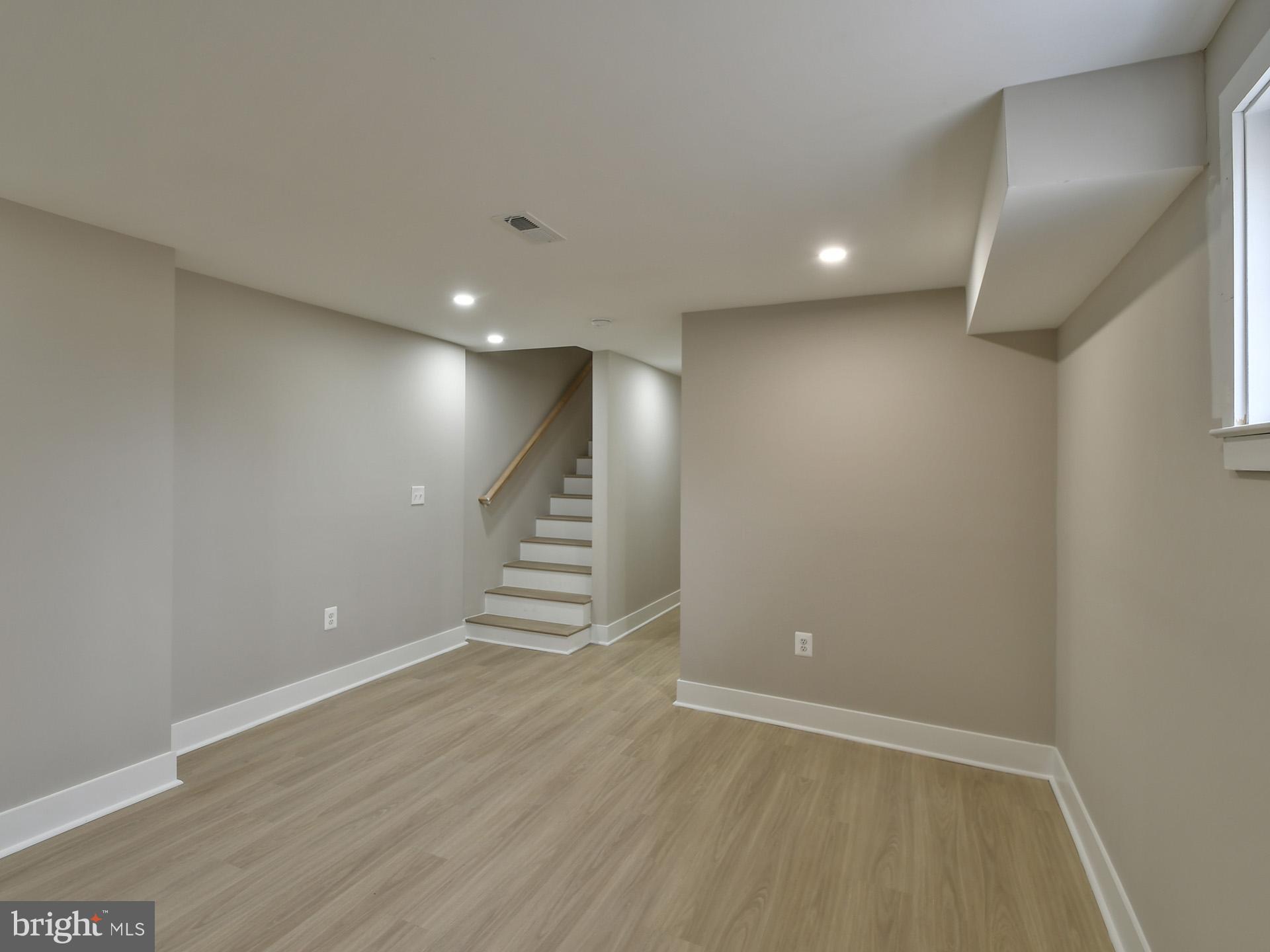 BROOKLYN - Residential