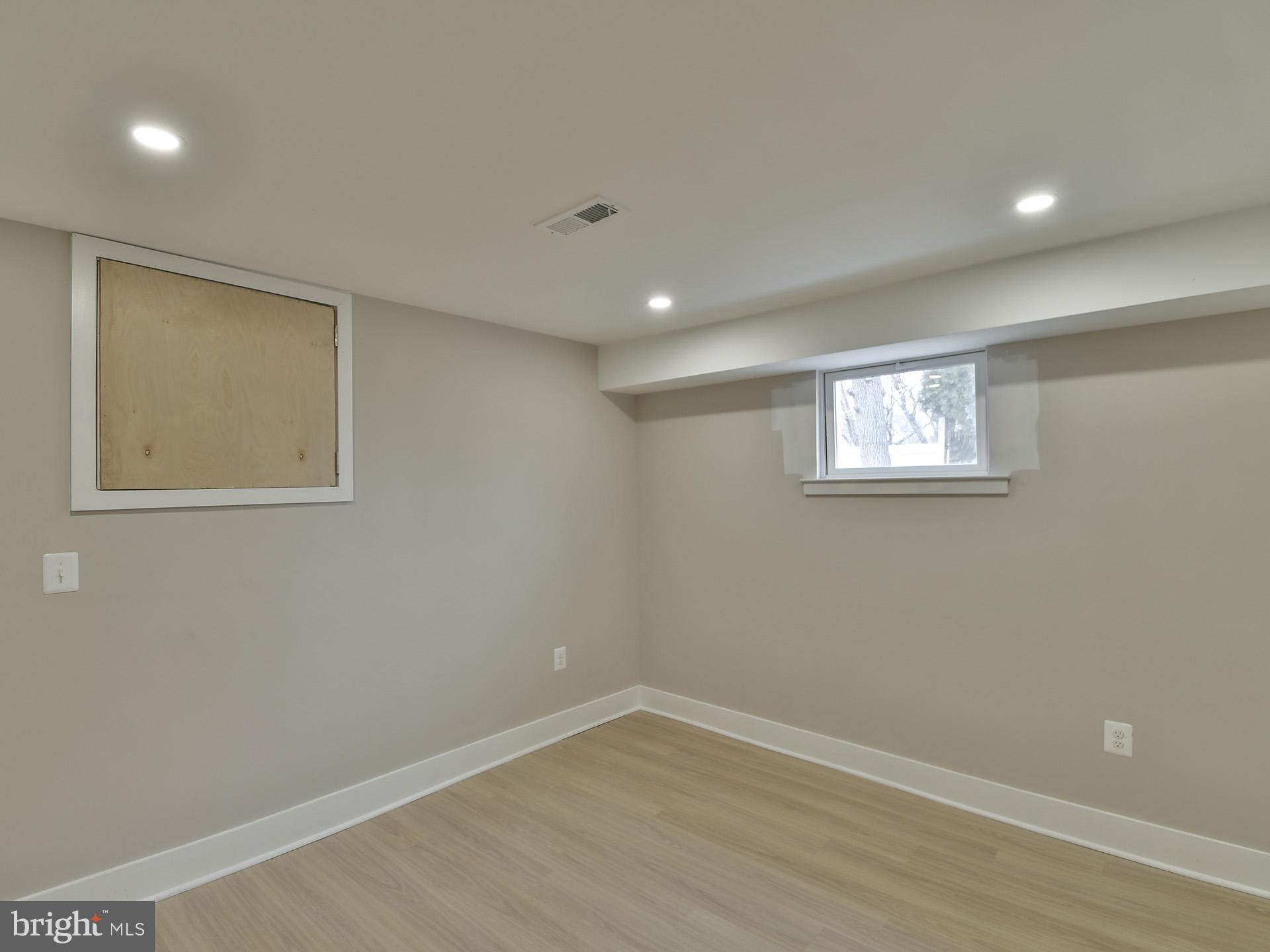 BROOKLYN - Residential
